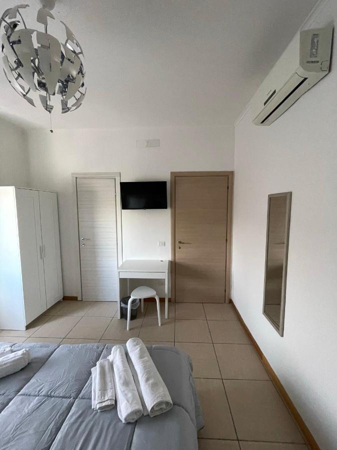 Camera Matrimoniale/Doppia con Letti Singoli con Bagno Privato