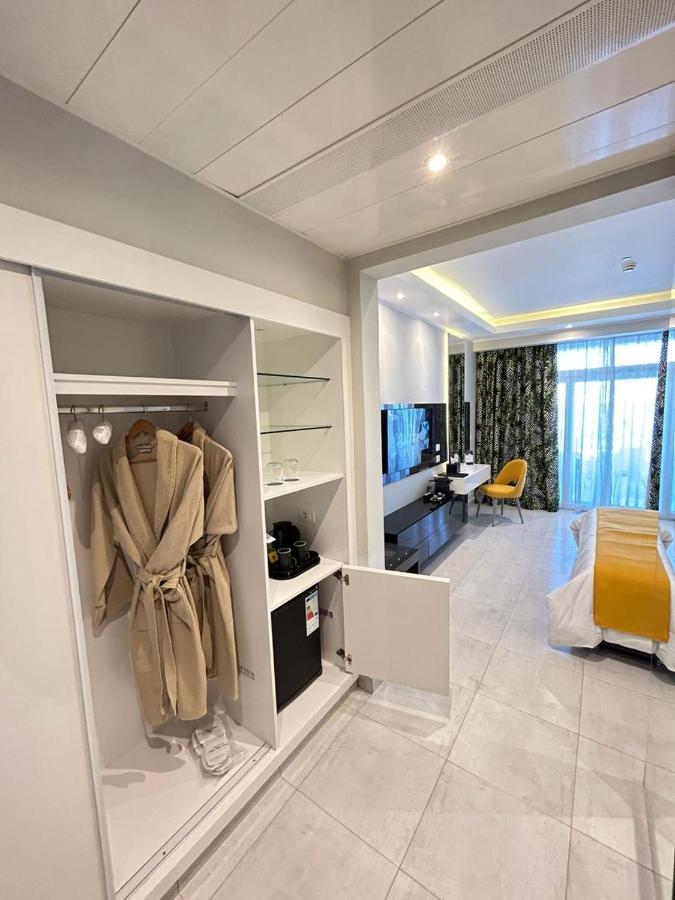 Camera Deluxe con Jacuzzi Fronte Spiaggia