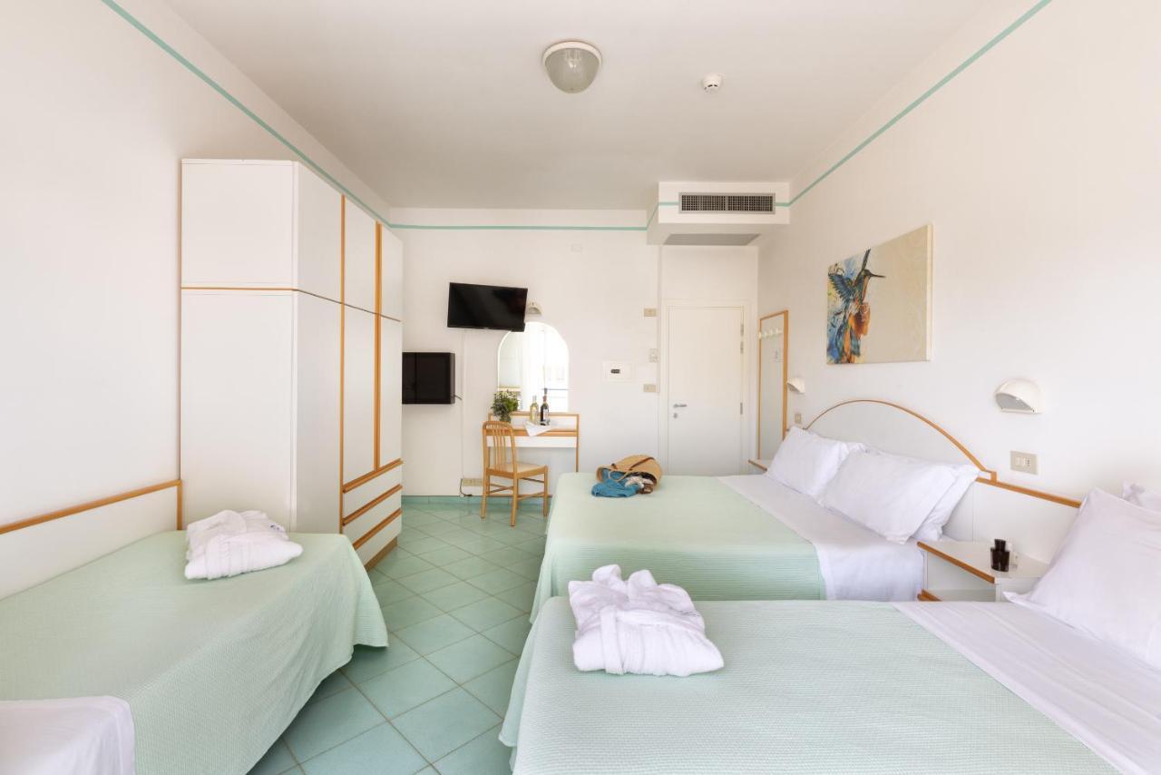 Comfort Quadruple Room