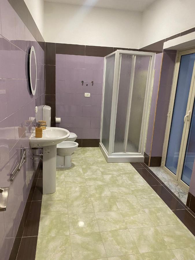 Double Room Private Bathroom