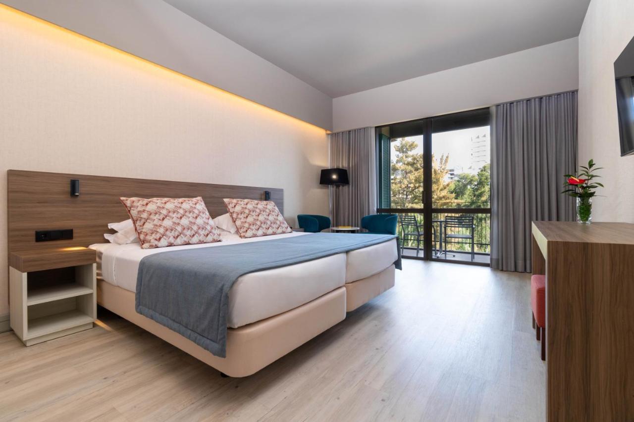 Superior Twin Room Balcony