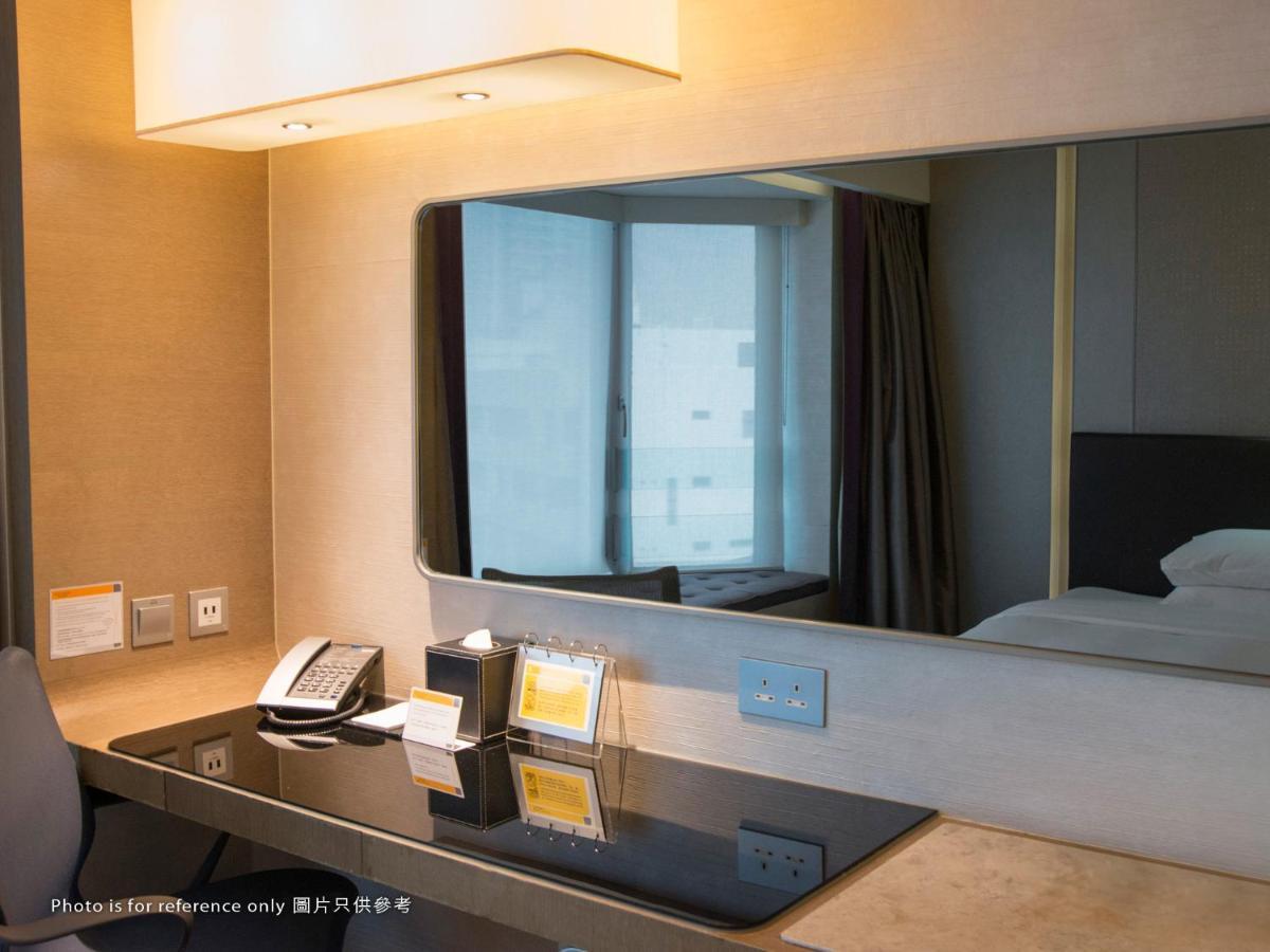 Plaza Deluxe Family Twin Room