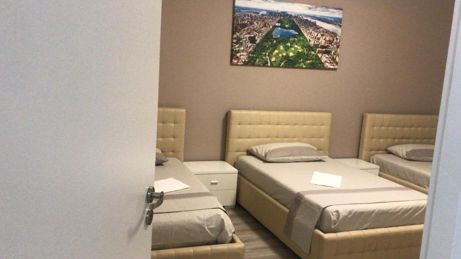 Camera Tripla Basic con Bagno in Comune