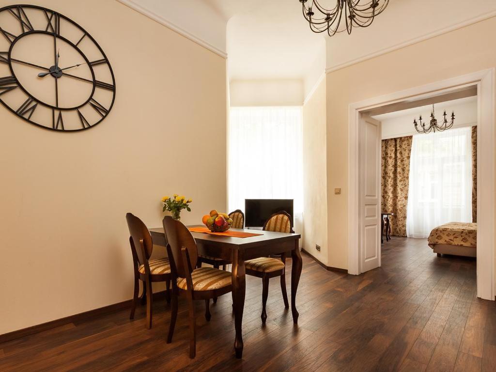 Deluxe Apartment Balcony