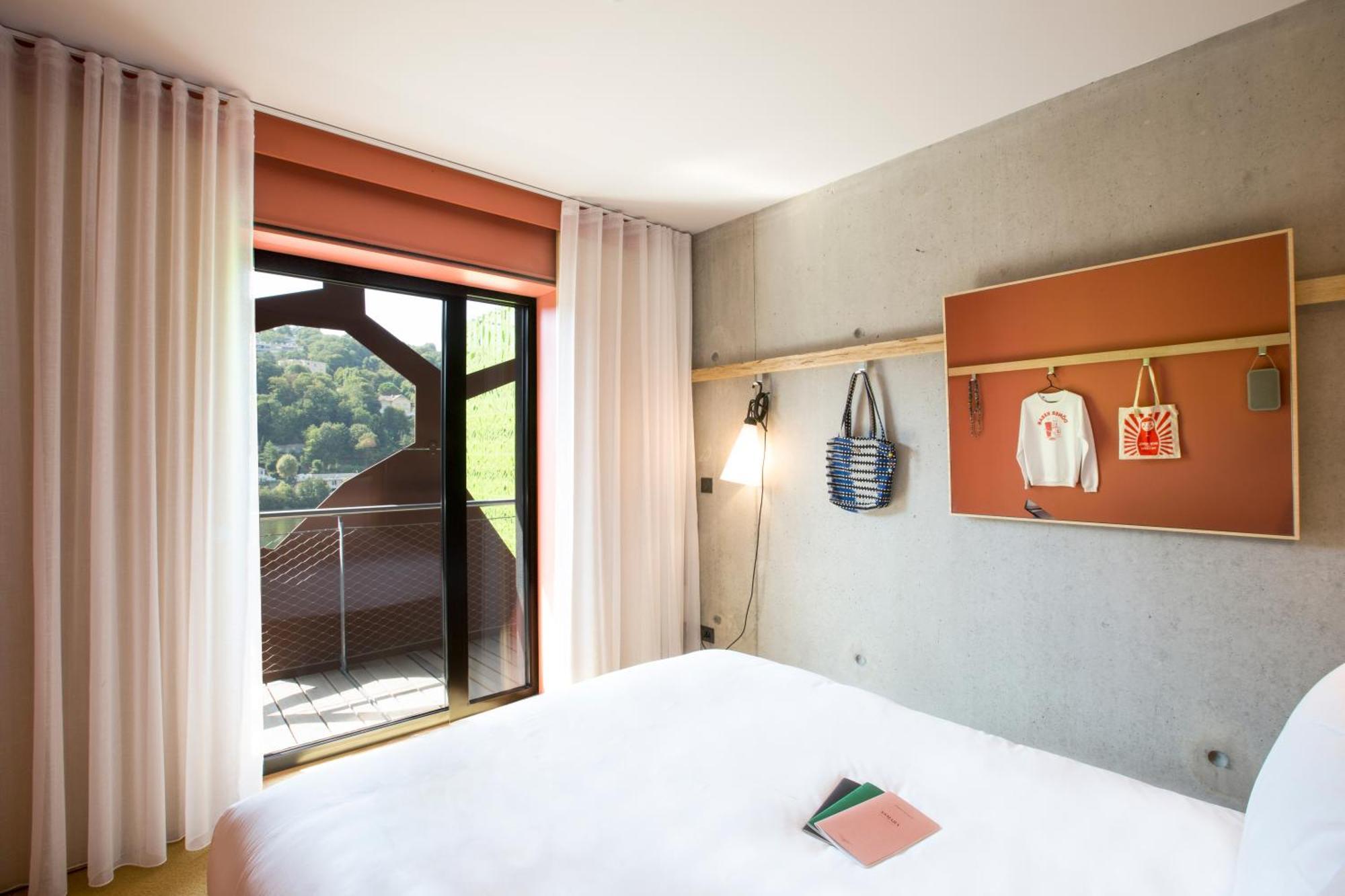 Standard Double Room Terrace & River View