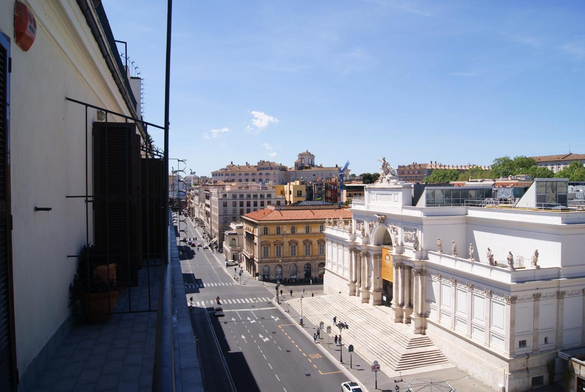 Suite Balcony