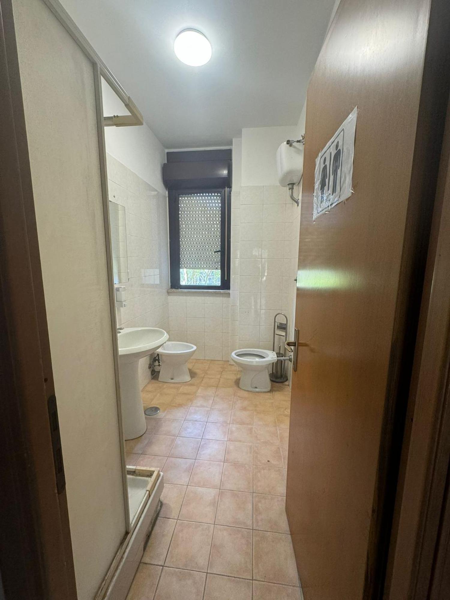 Single Room,1510504879:JPEG