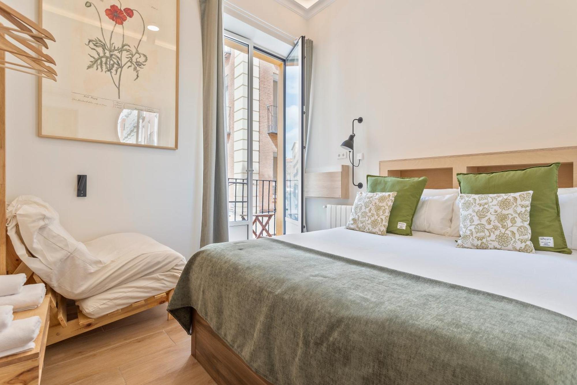 Camera Matrimoniale con Balcone (3 Adulti)