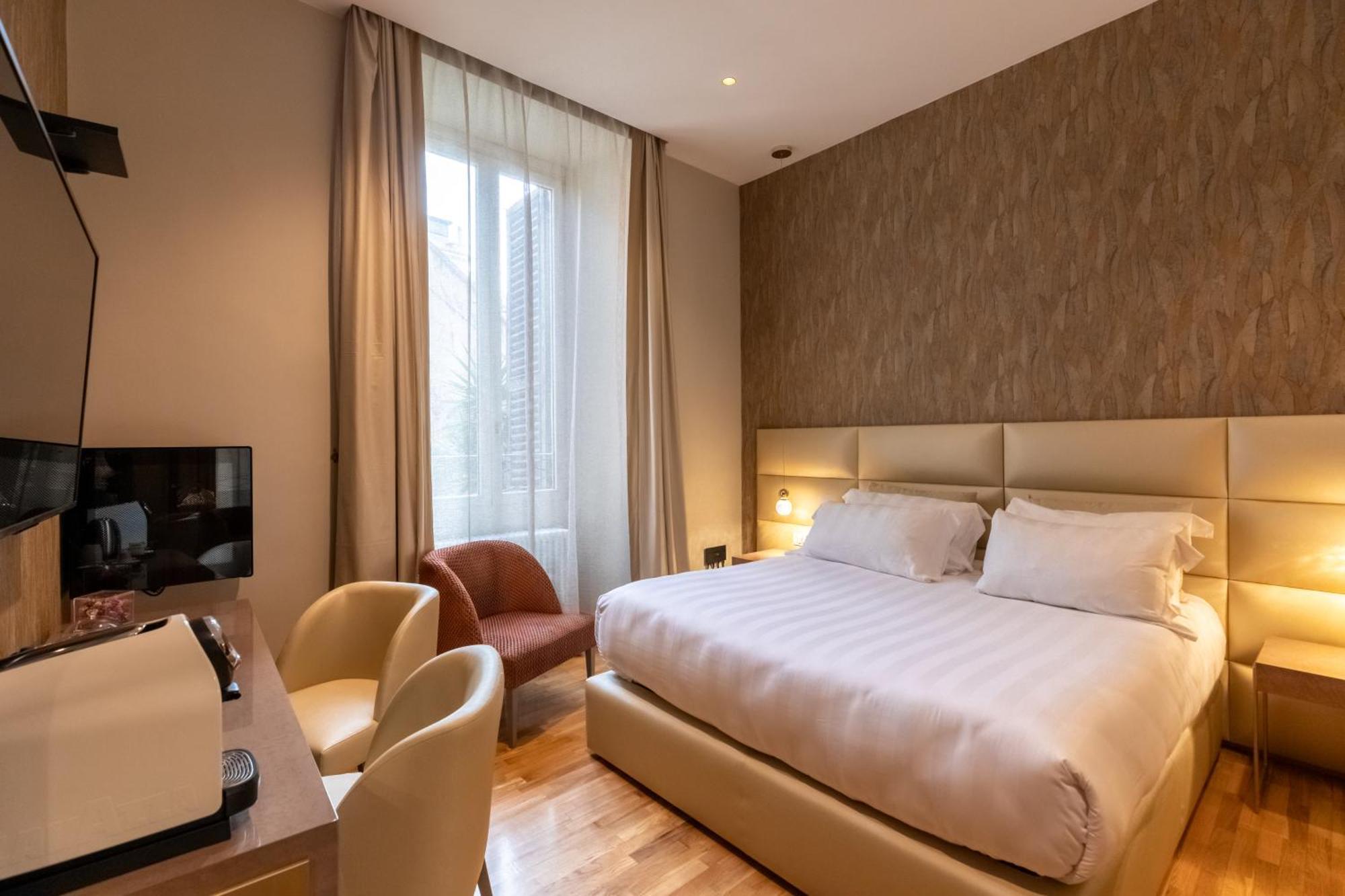 Deluxe Room,1510575511:JPEG