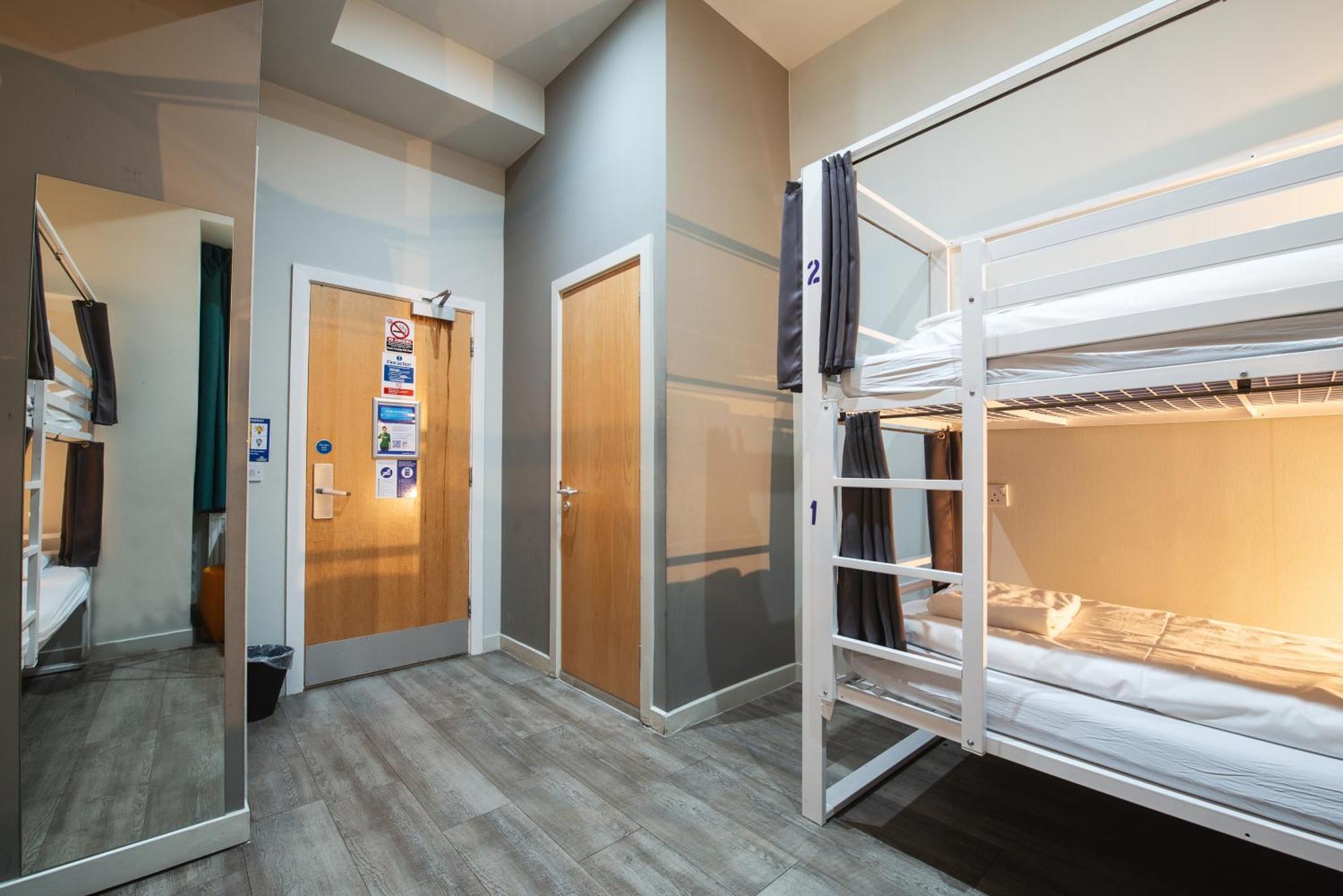 Bed 4-Bed Dormitory Room,1516376620:JPEG