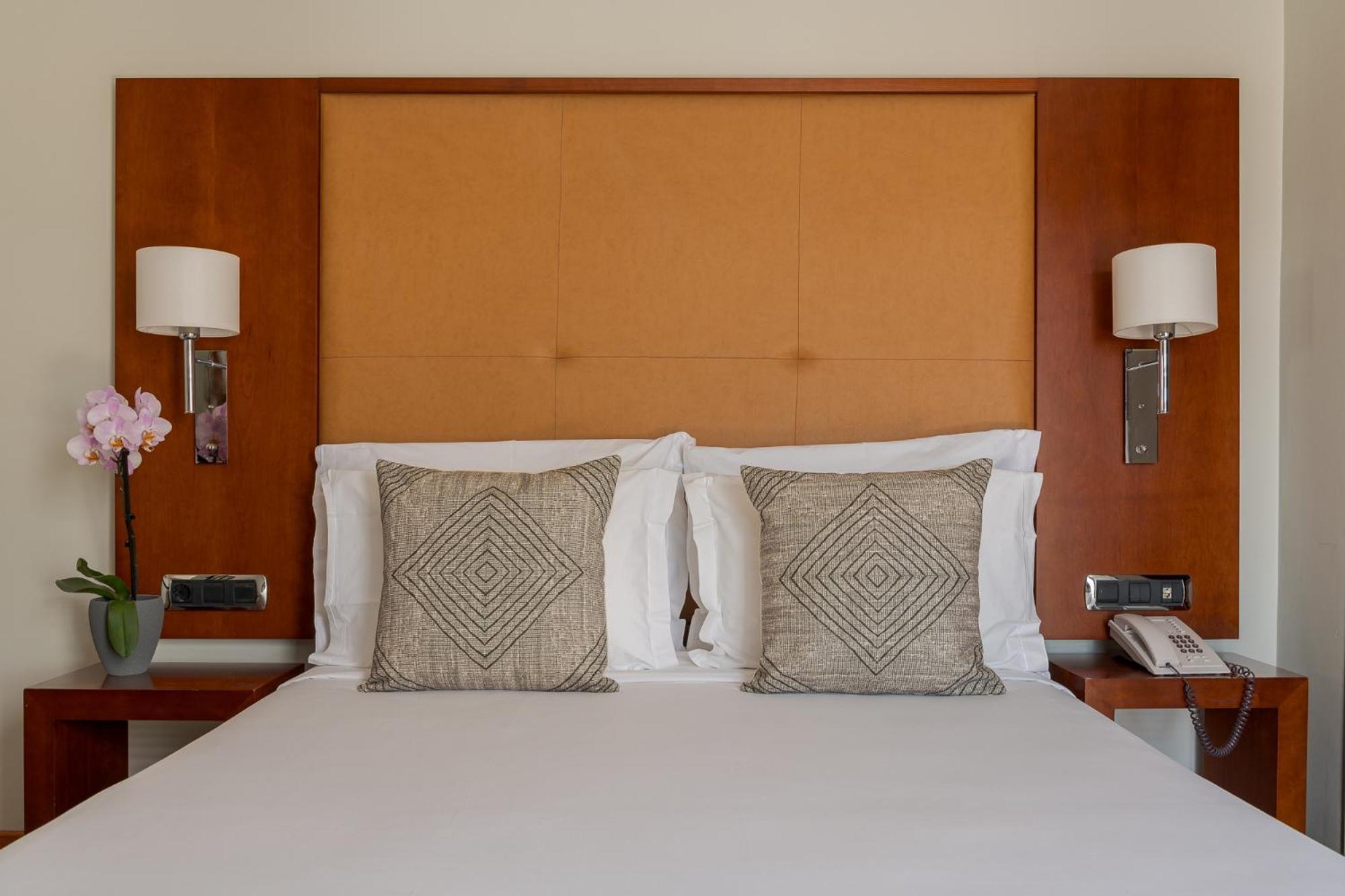 Deluxe Double or Twin Room Private Terrace