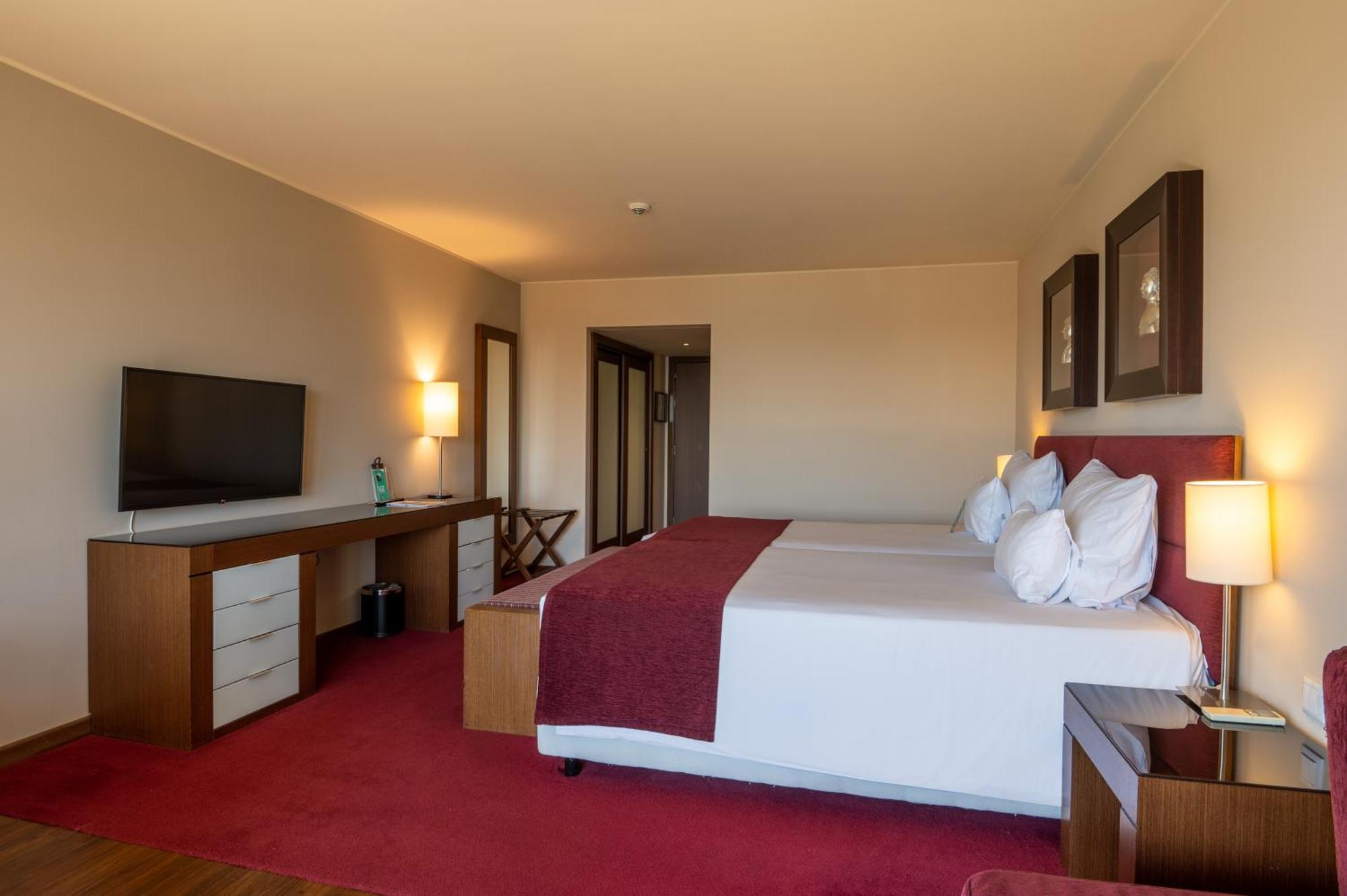Twin Room Sea View Extra Bed