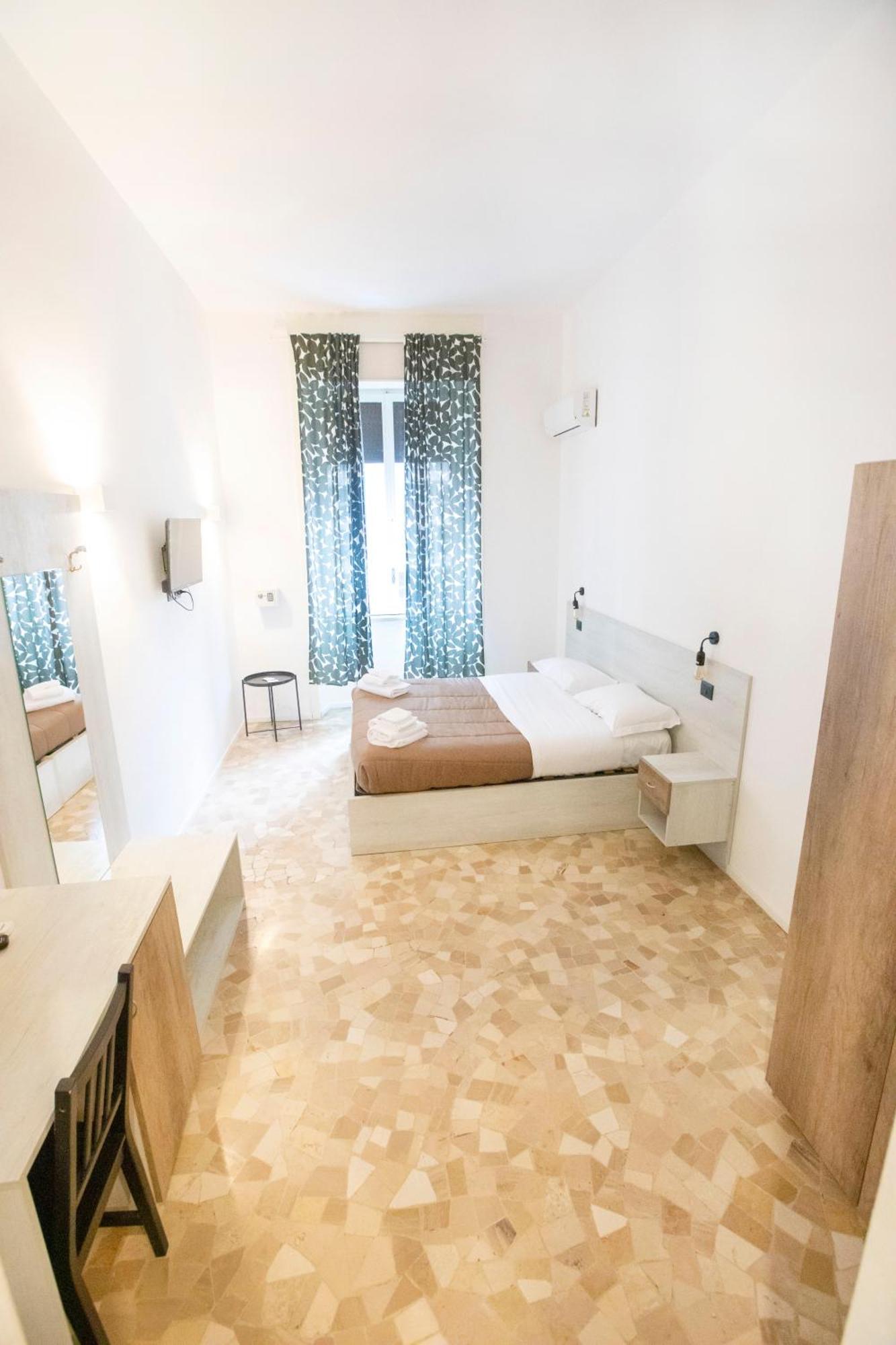 Camera Deluxe Matrimoniale/Doppia con Letti Singoli con Vista Città