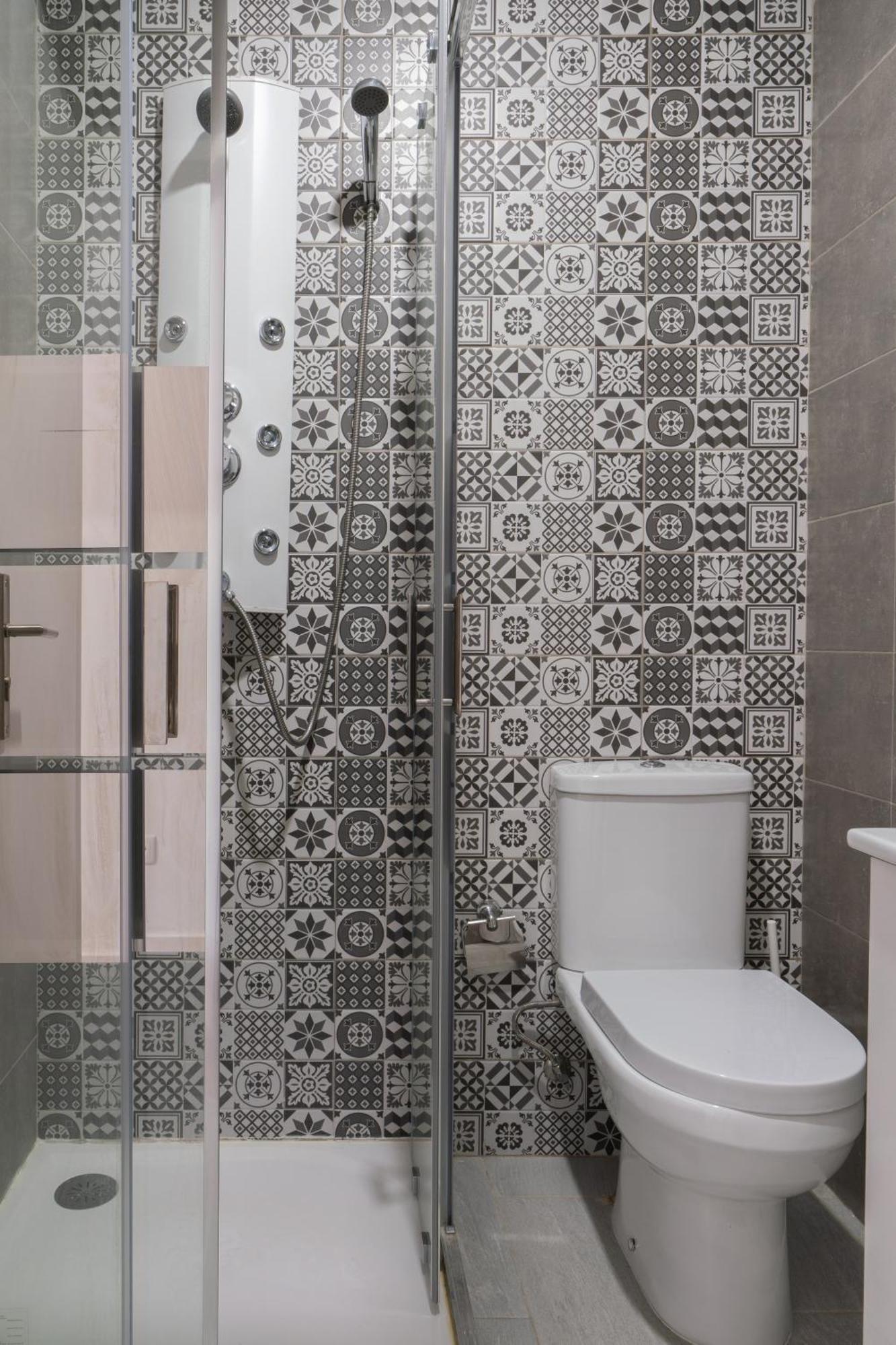 Double Room Private Bathroom