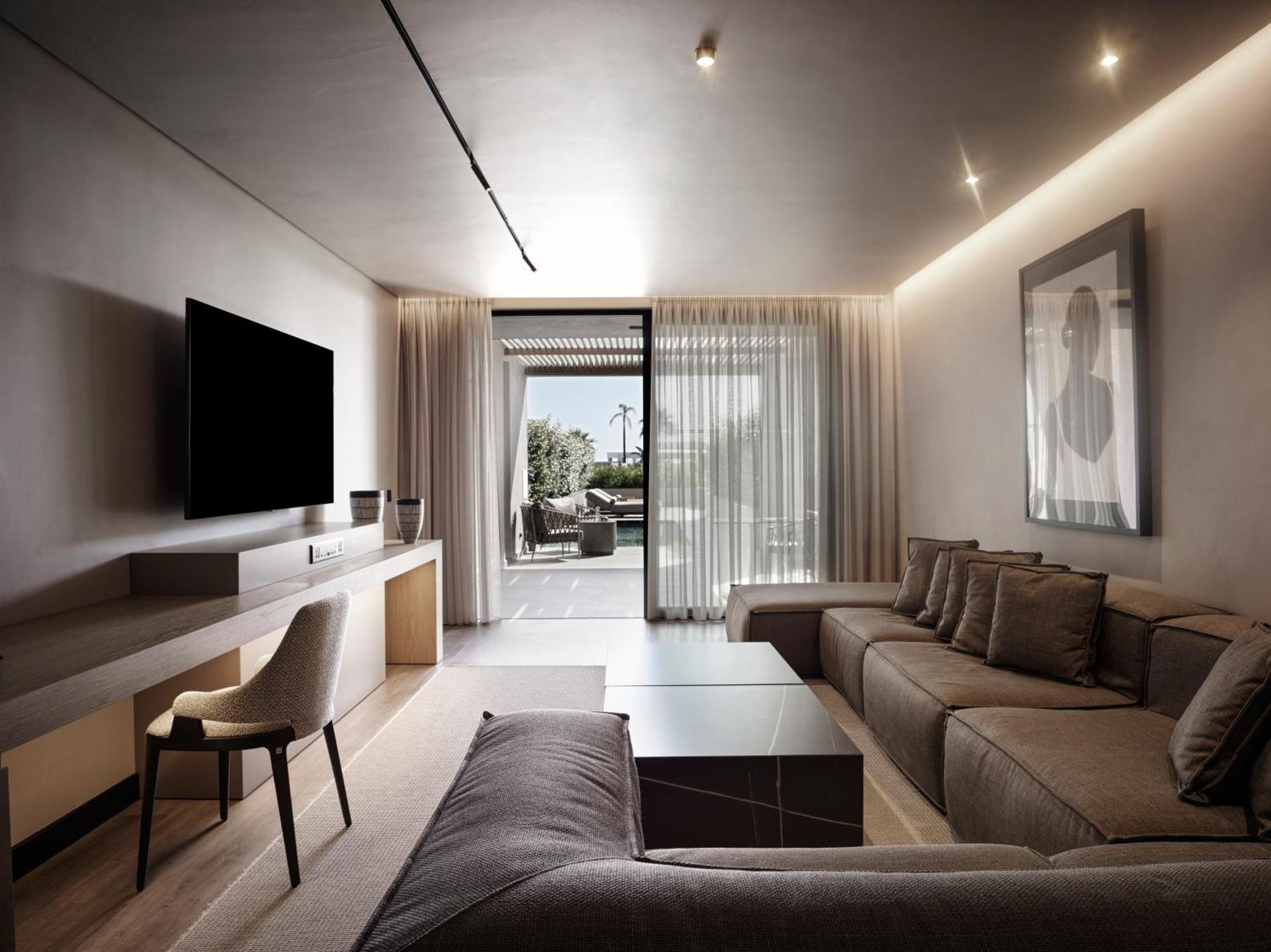 Suite con 2 Camere da Letto, Vista Mare Parziale e Piscina Privata