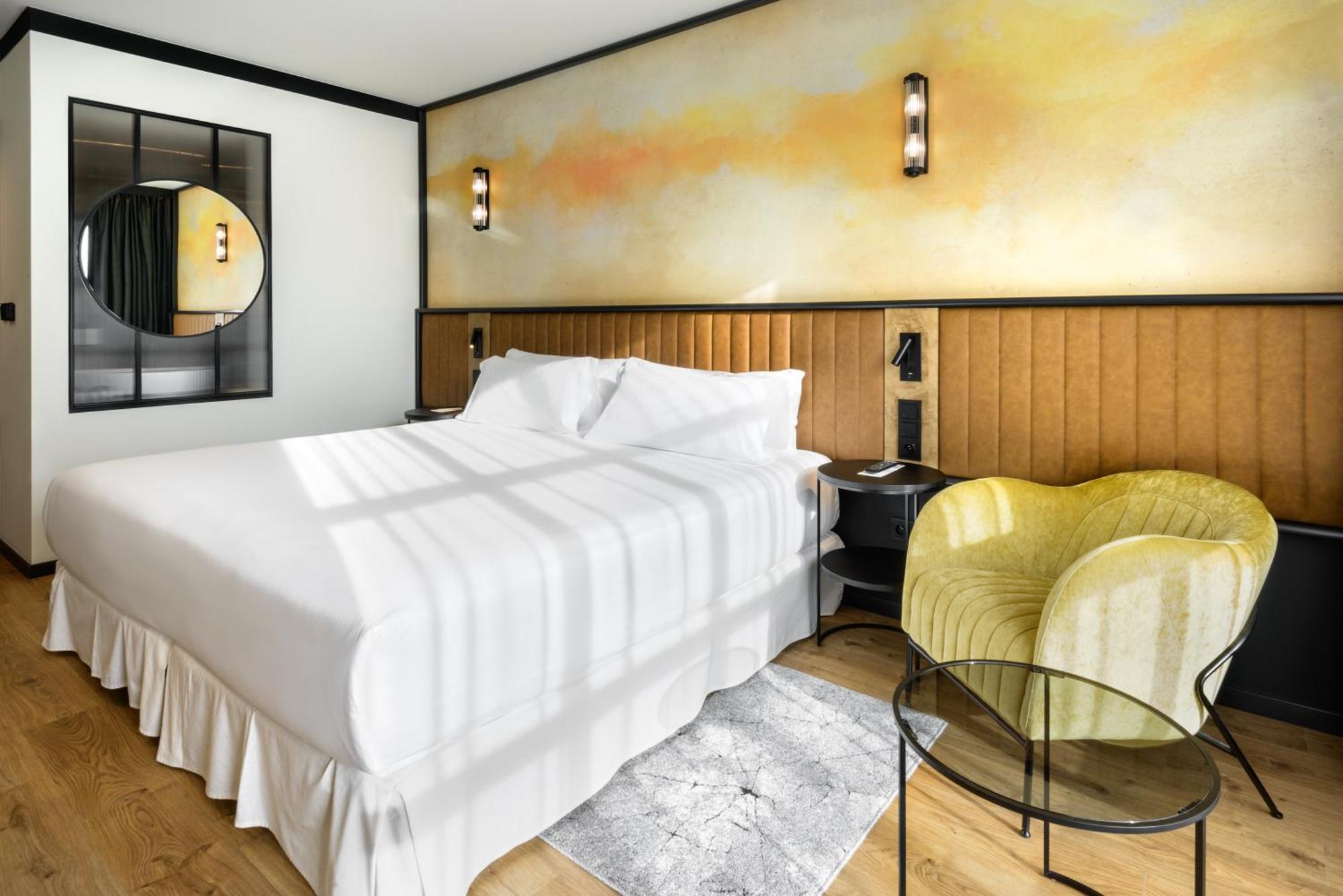 Deluxe Double or Twin Room View