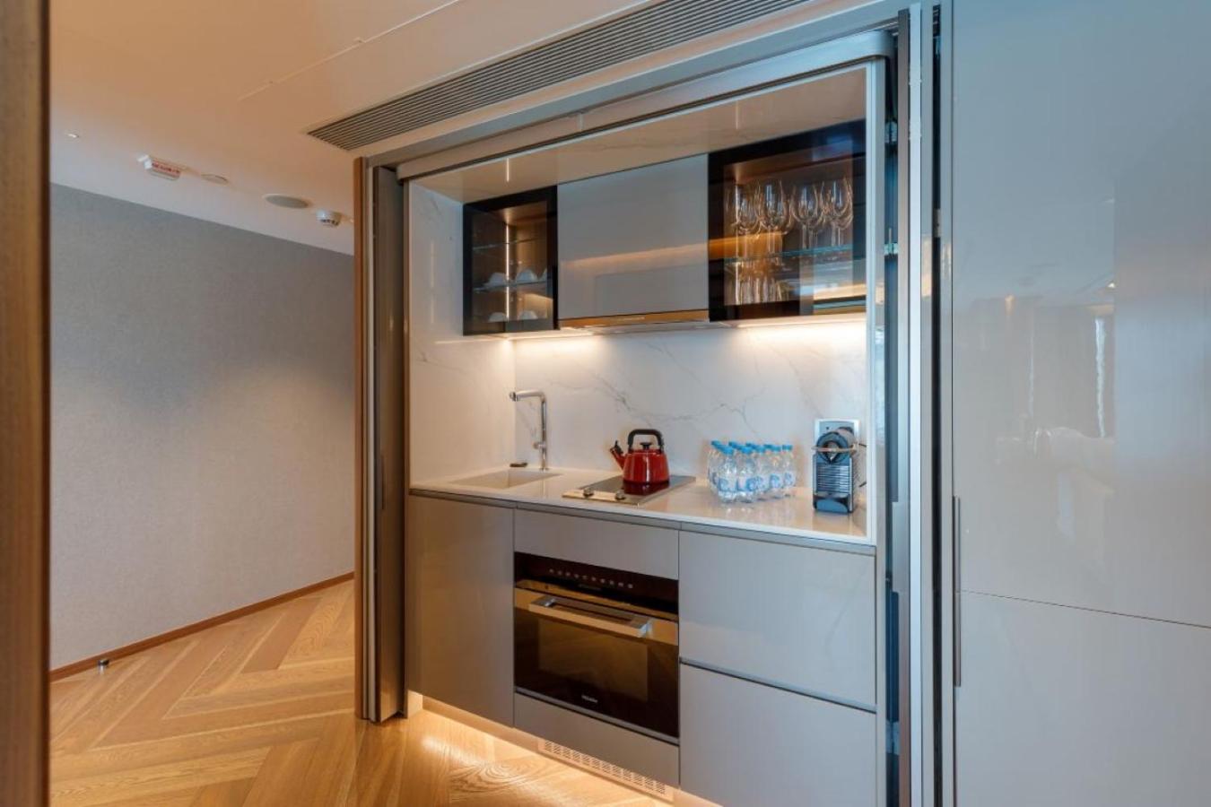 EPIC Executive Lounge Access