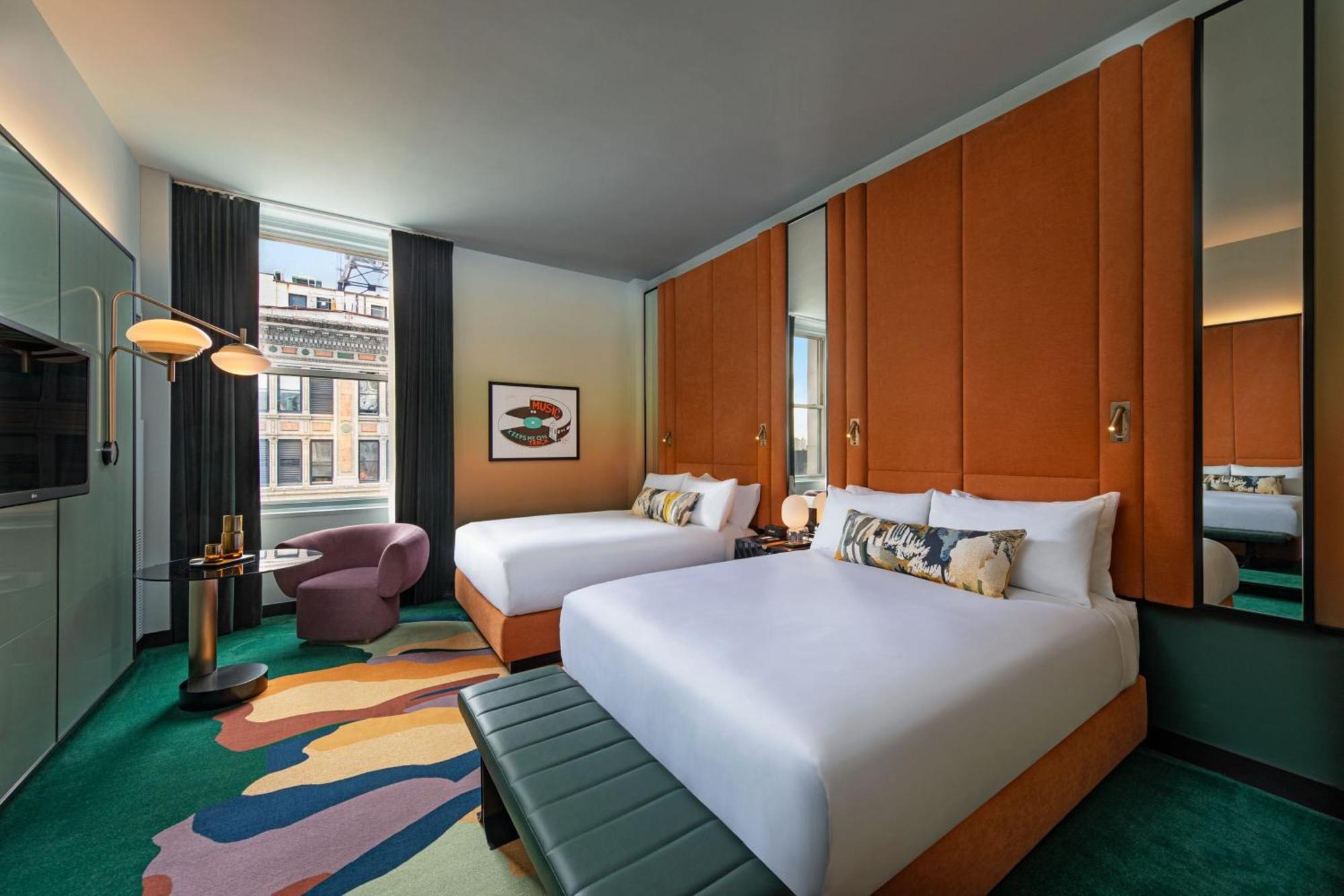 Standard Guest Room 1 King Hearing Accessible