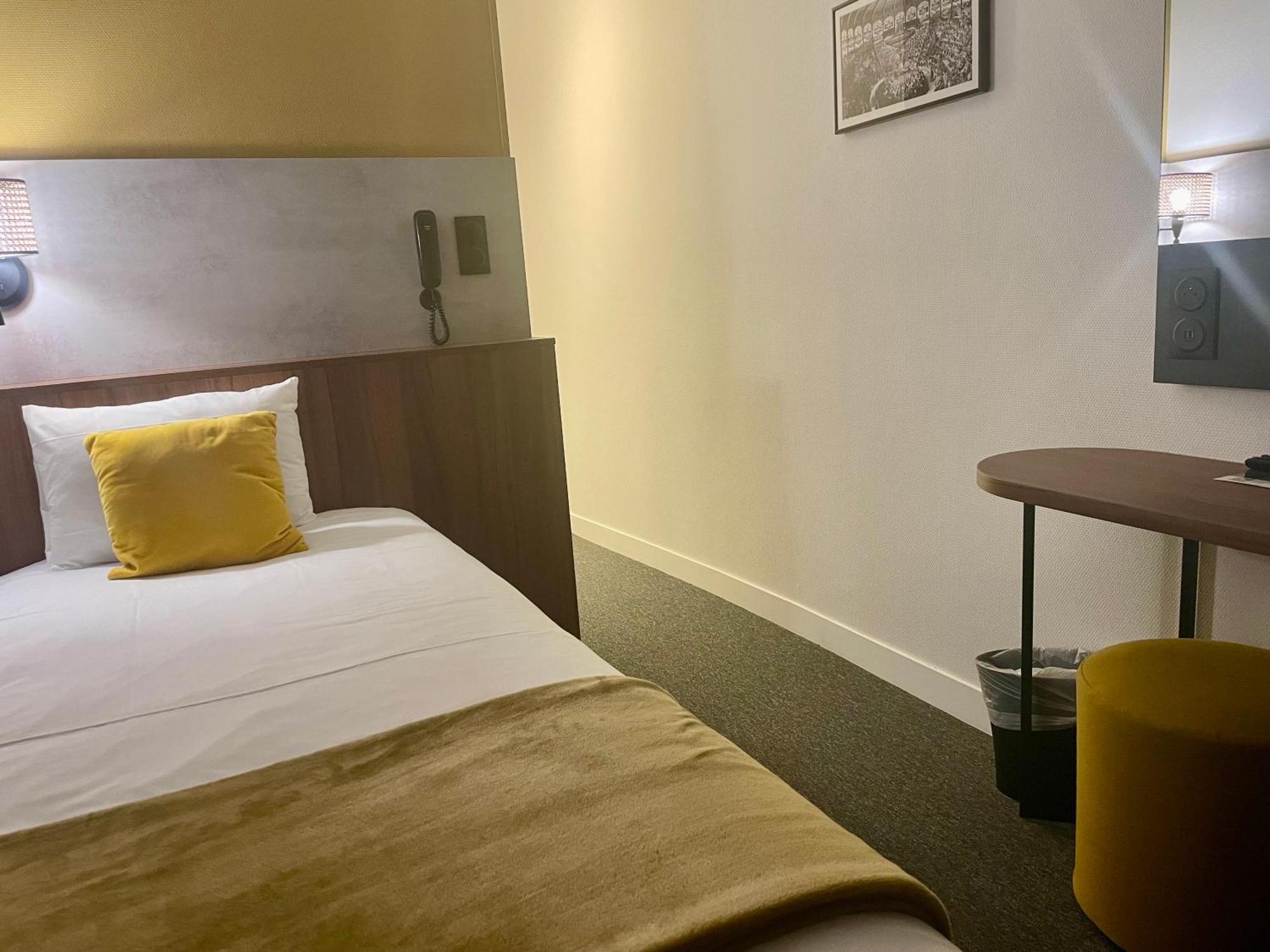 Small Single Room