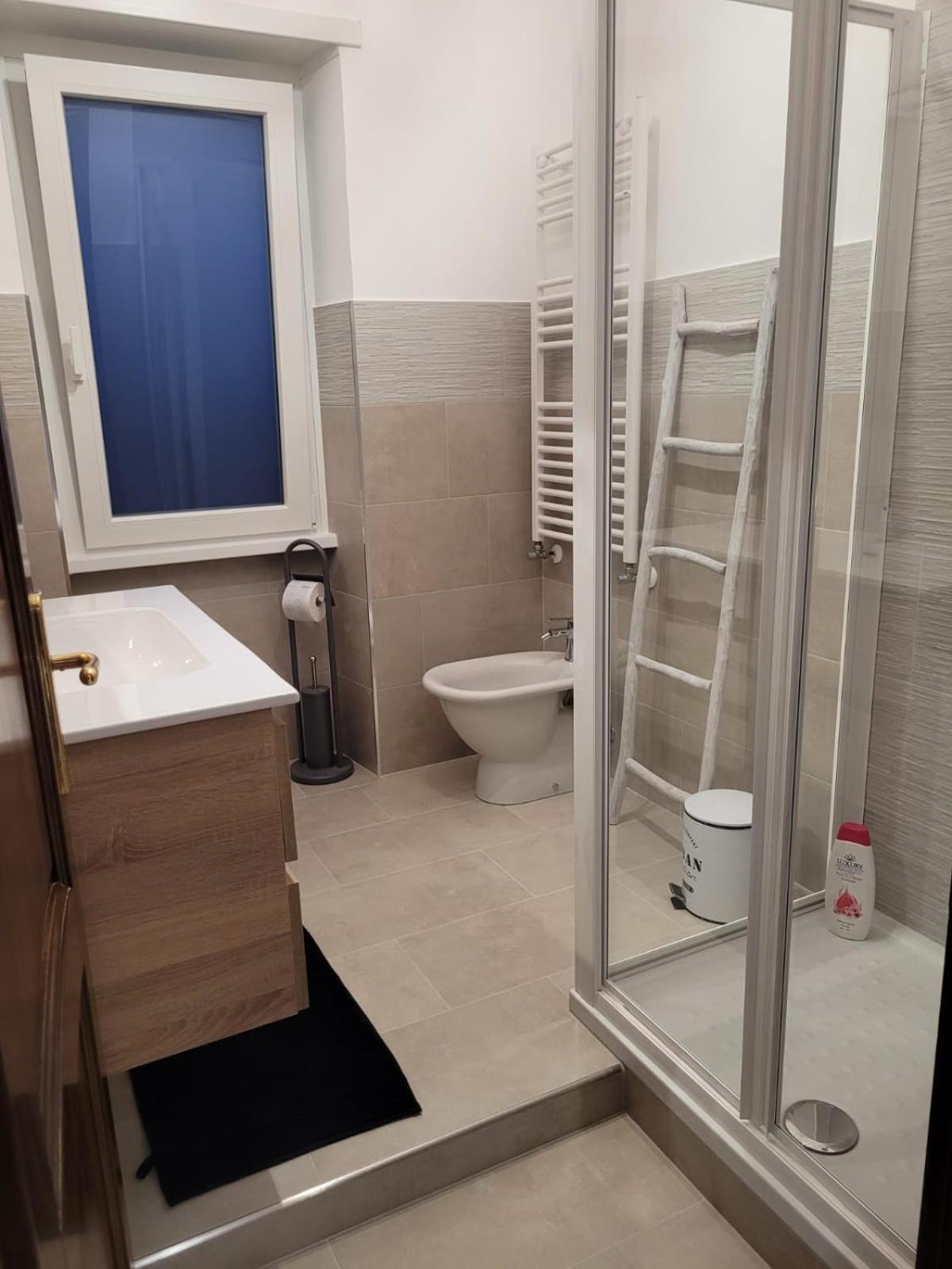 Camera Matrimoniale con Bagno Privato