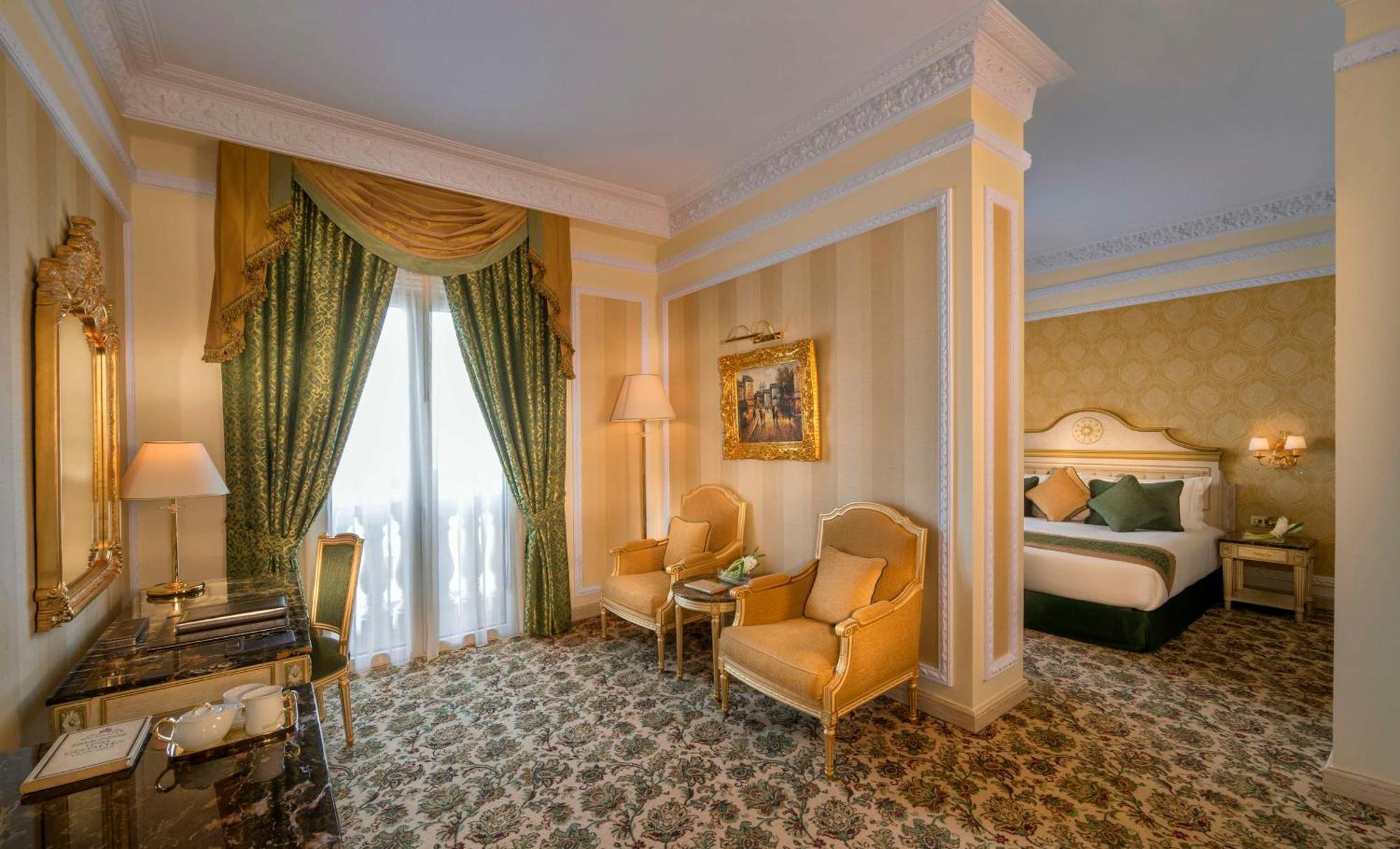 Executive Junior King Suite