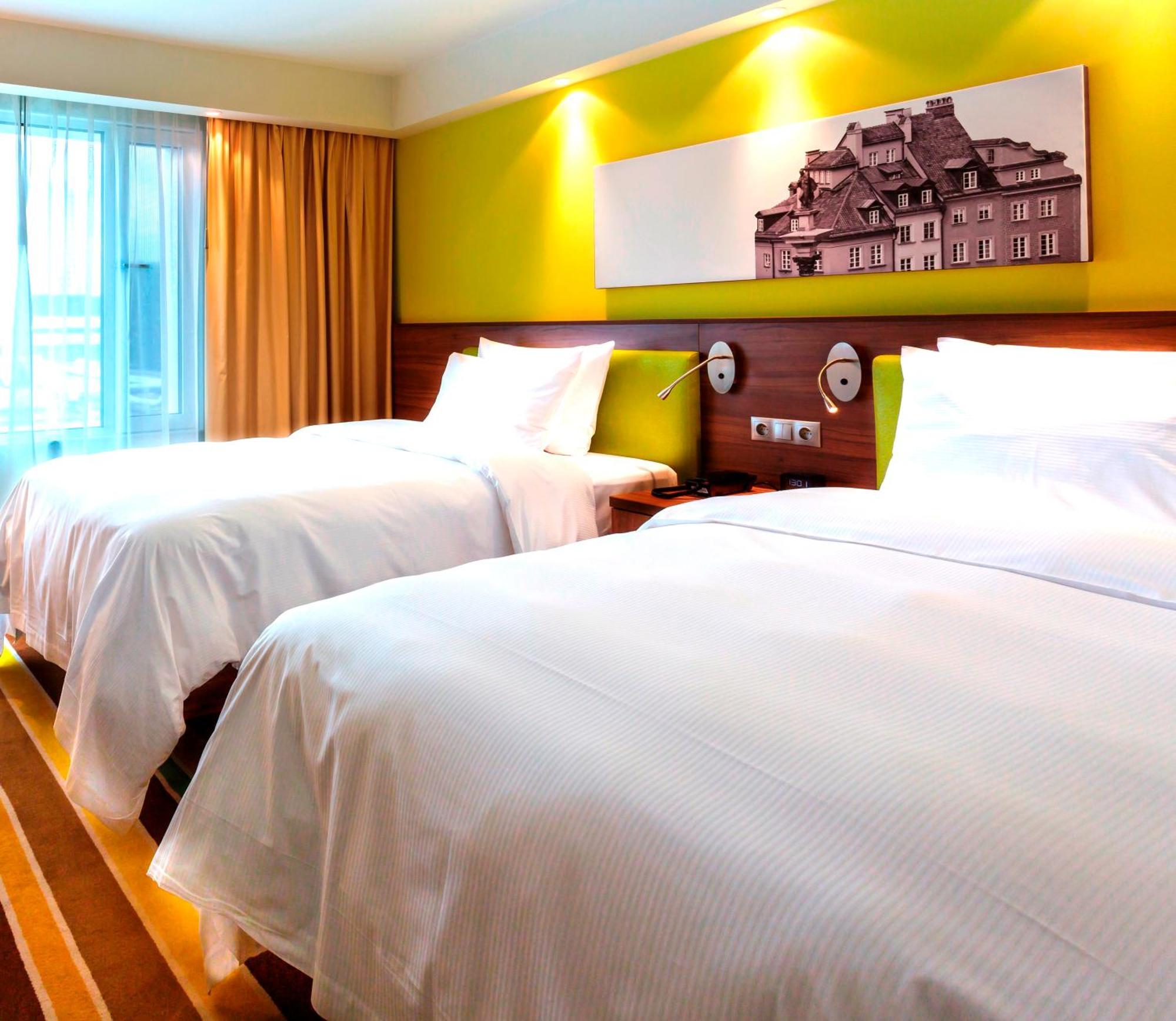 Twin Room City View High Floor