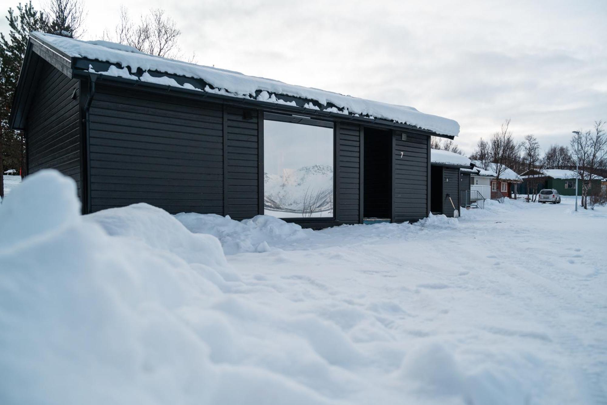 Aurora Glass 1-bedroom cabin