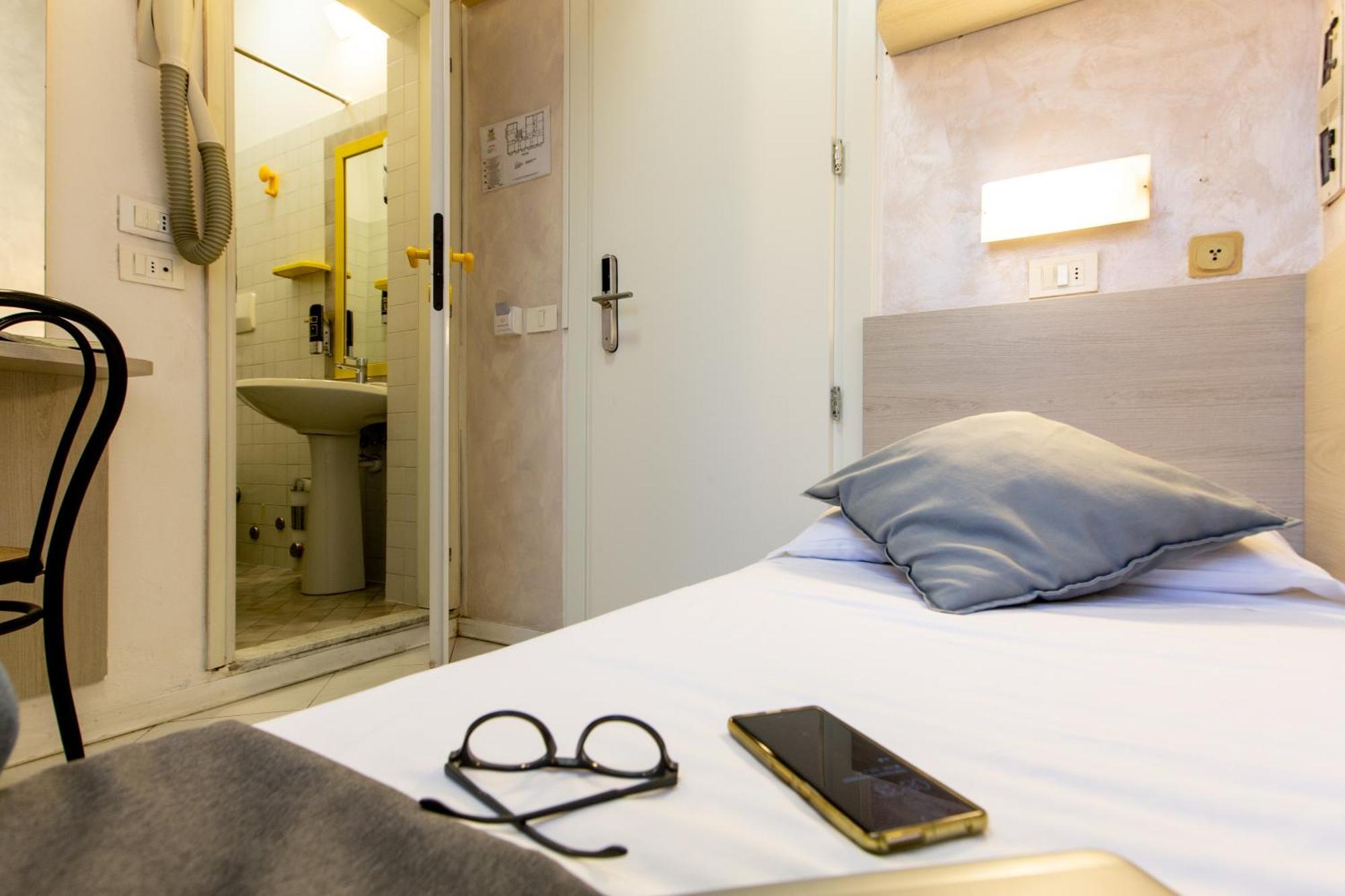Small Single Room