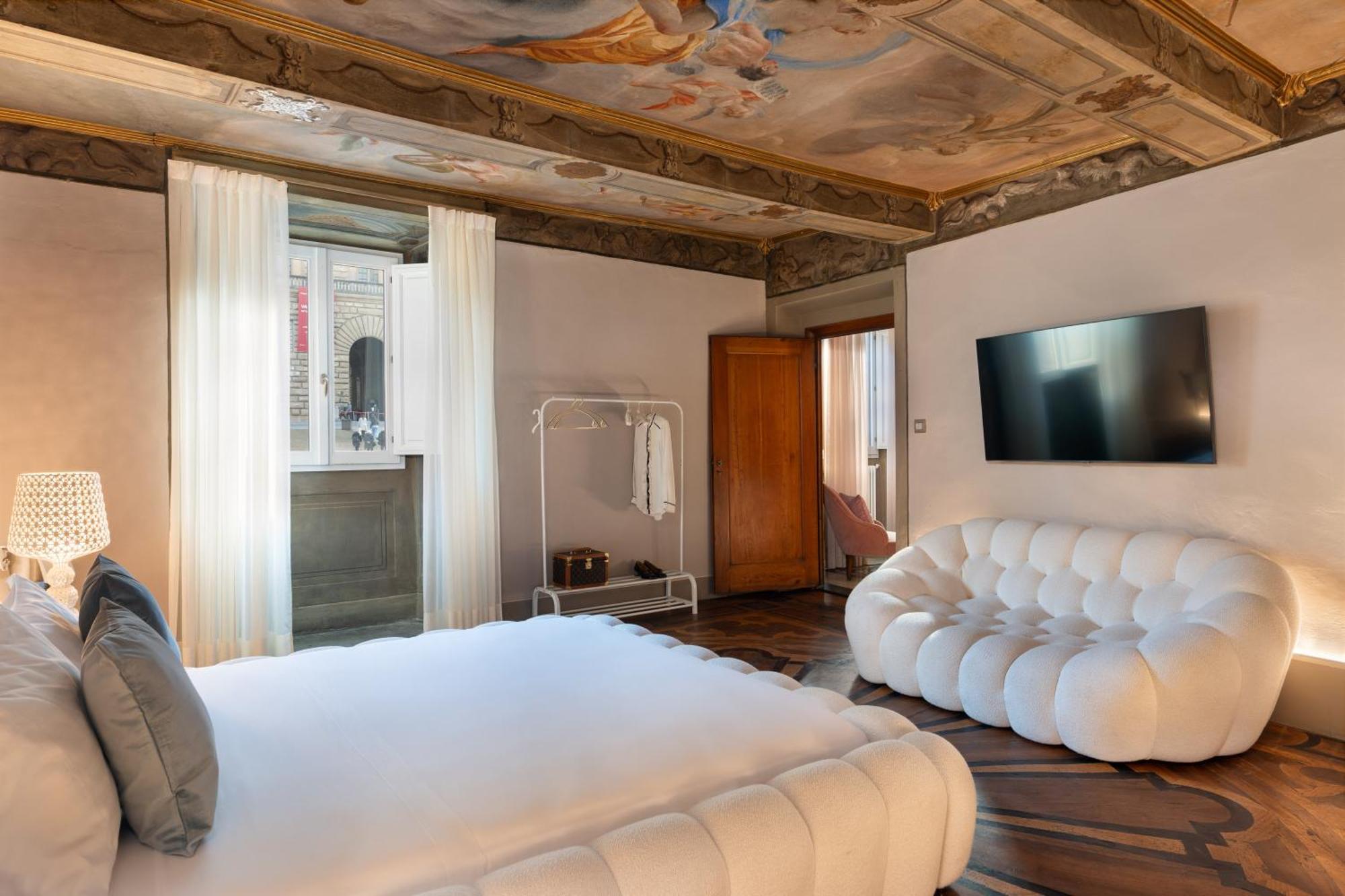 Queen Suite Spa Bath