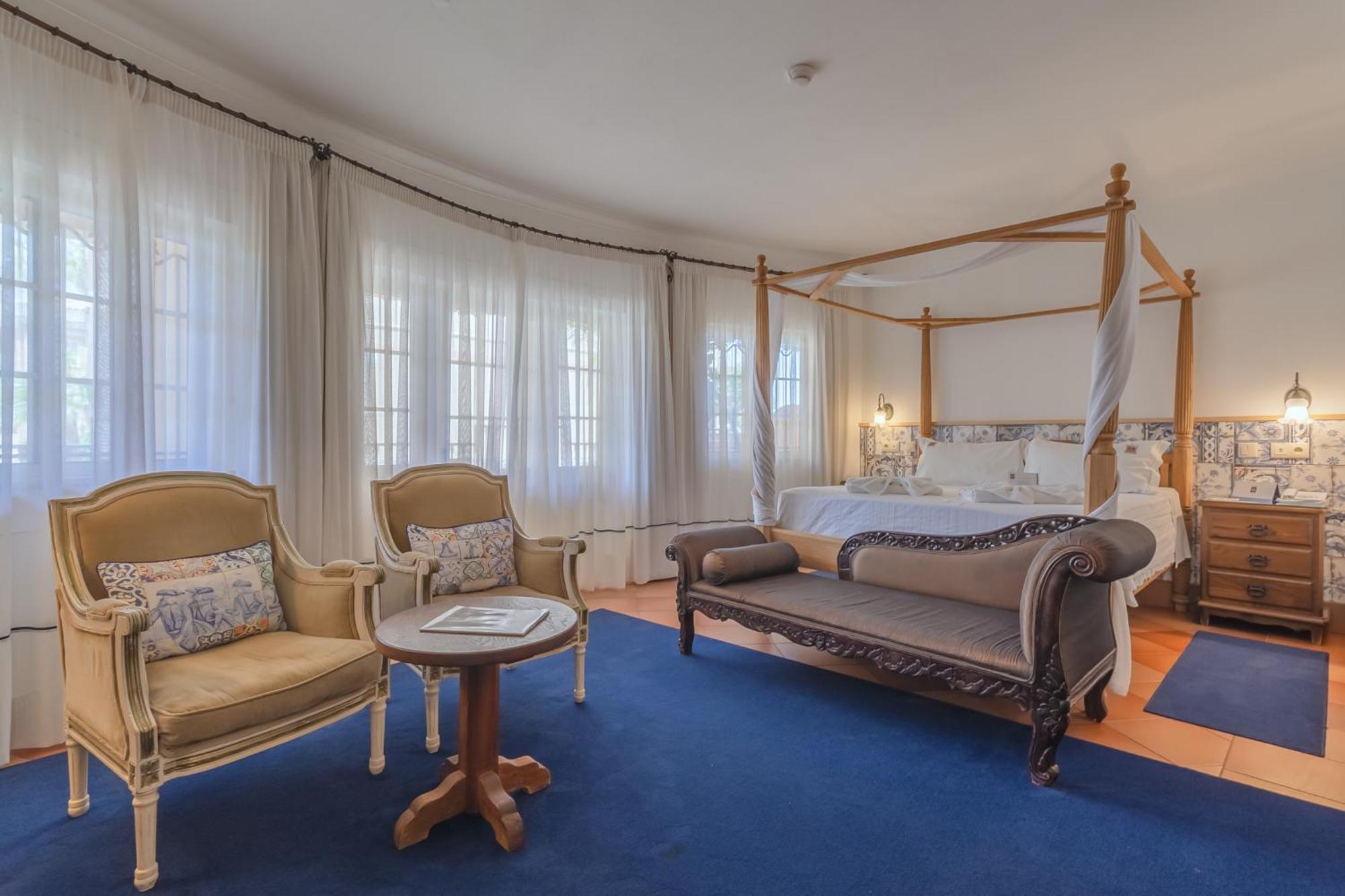 Romantic Junior Suite Main House