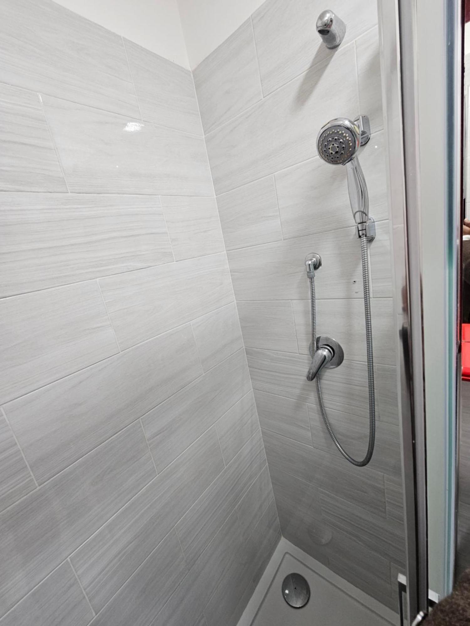 Camera Singola con Bagno Privato