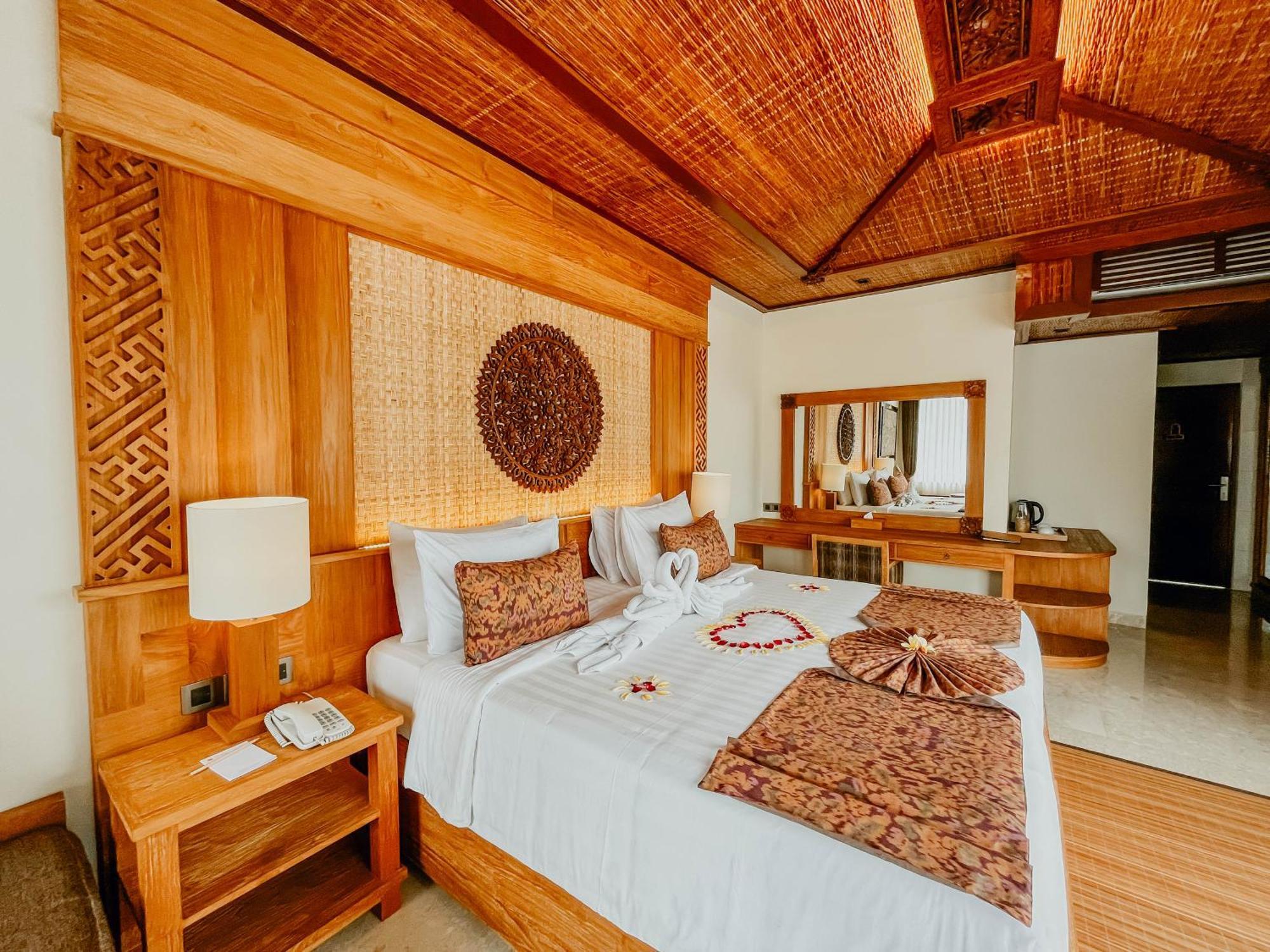 Deluxe Double or Twin Room Valley View