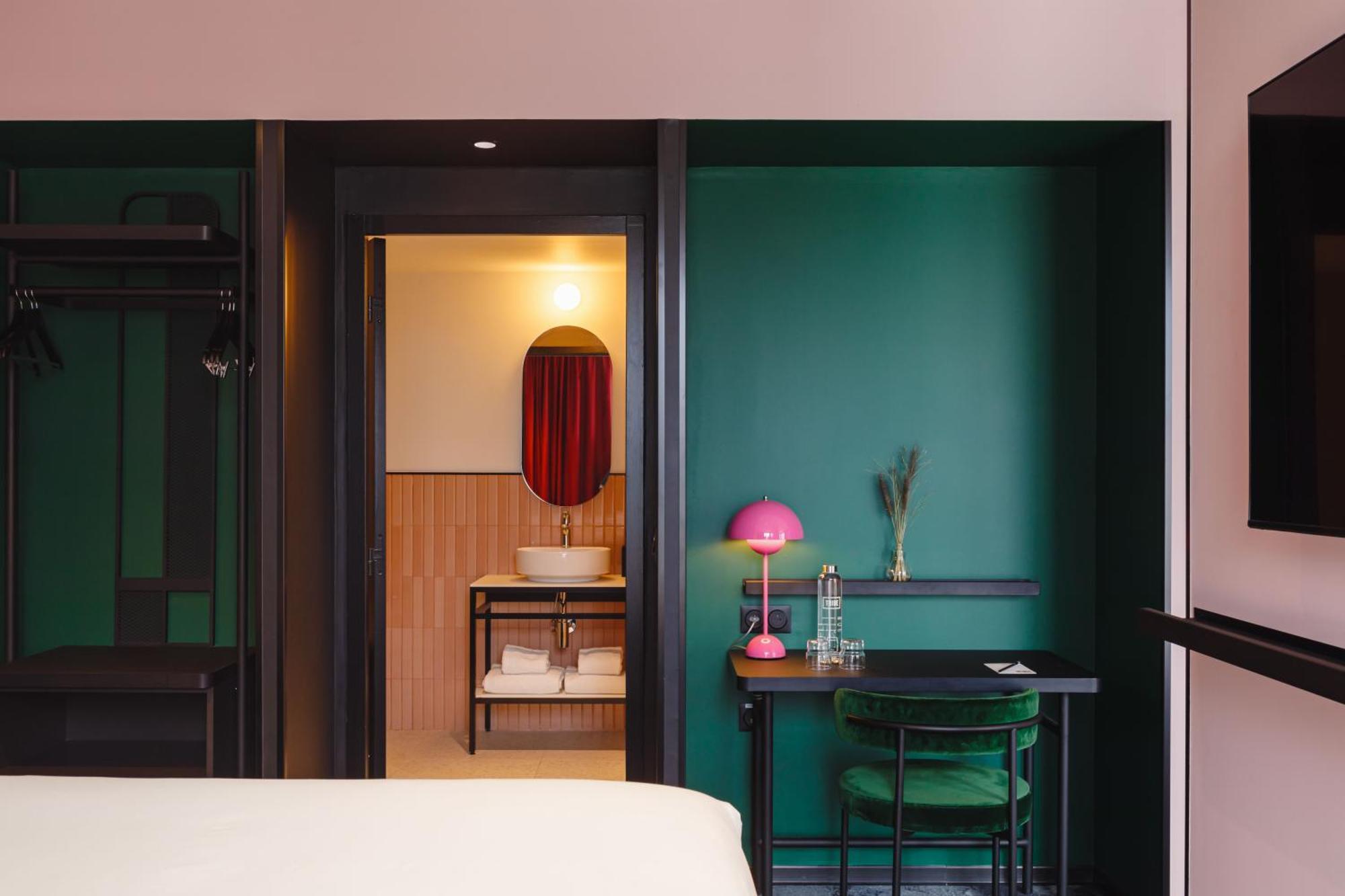 TRIBE Comfort Suite