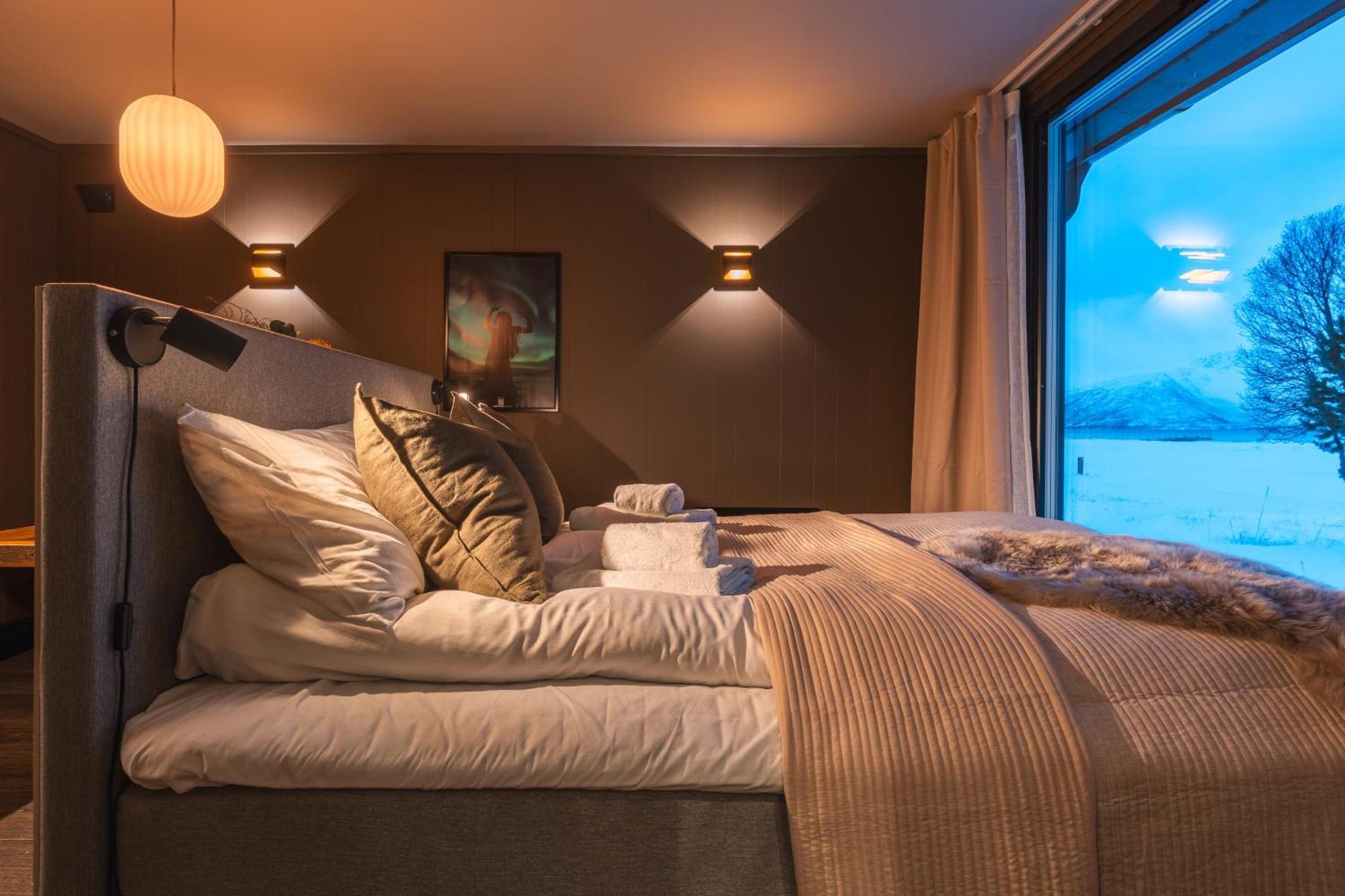 Aurora Glass cabin