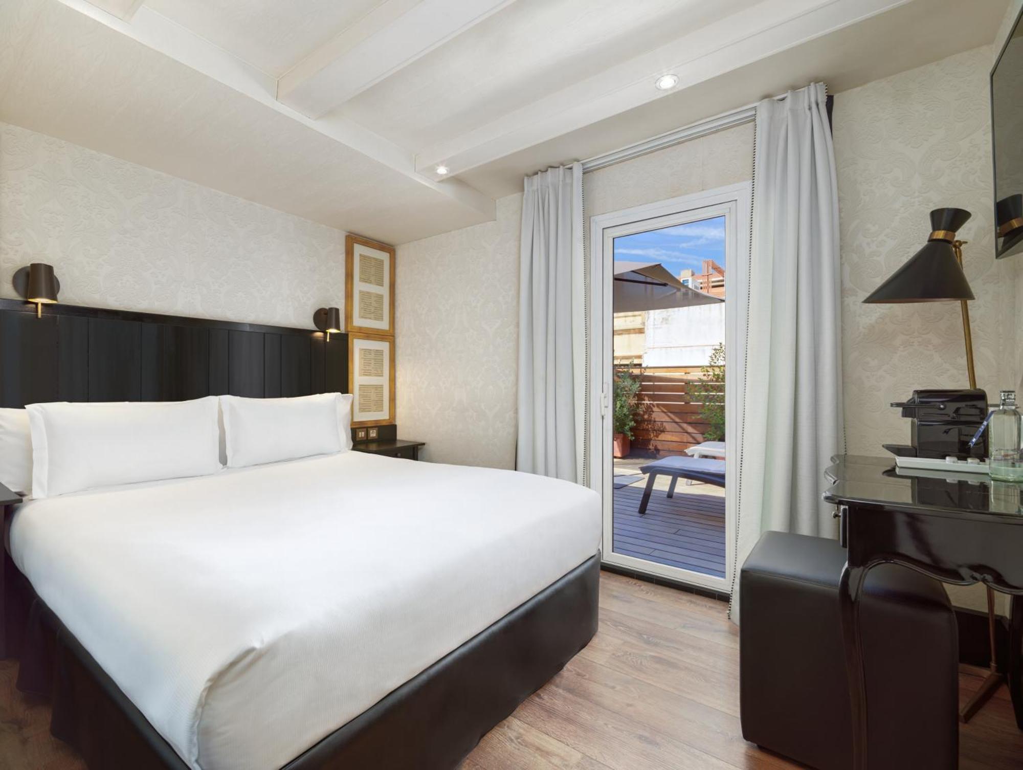 Deluxe Double Room with Terrace,1541541358:JPEG