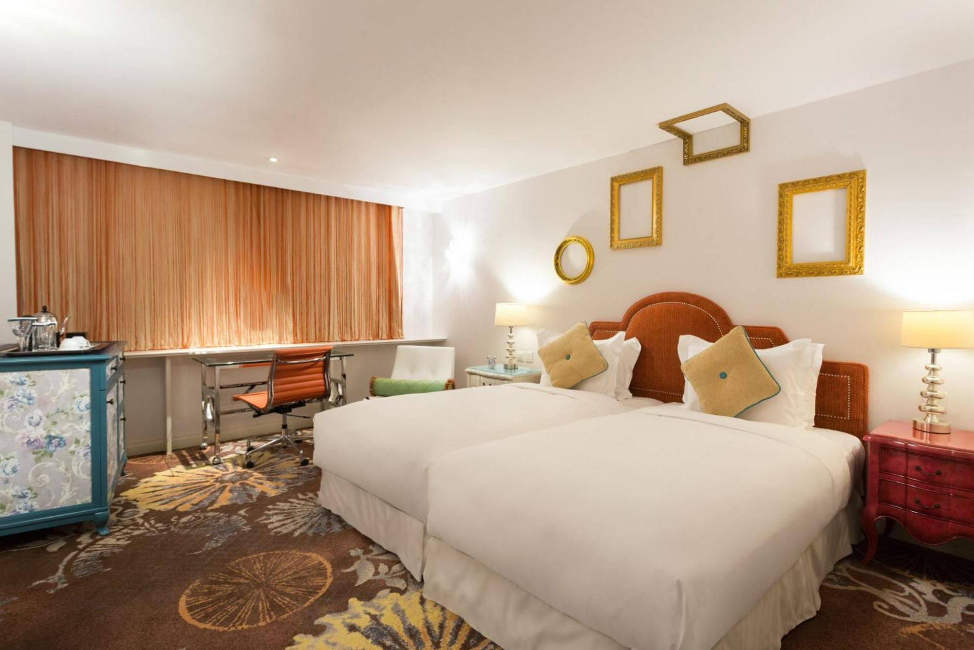 Deluxe King or Twin Room Extra Bed