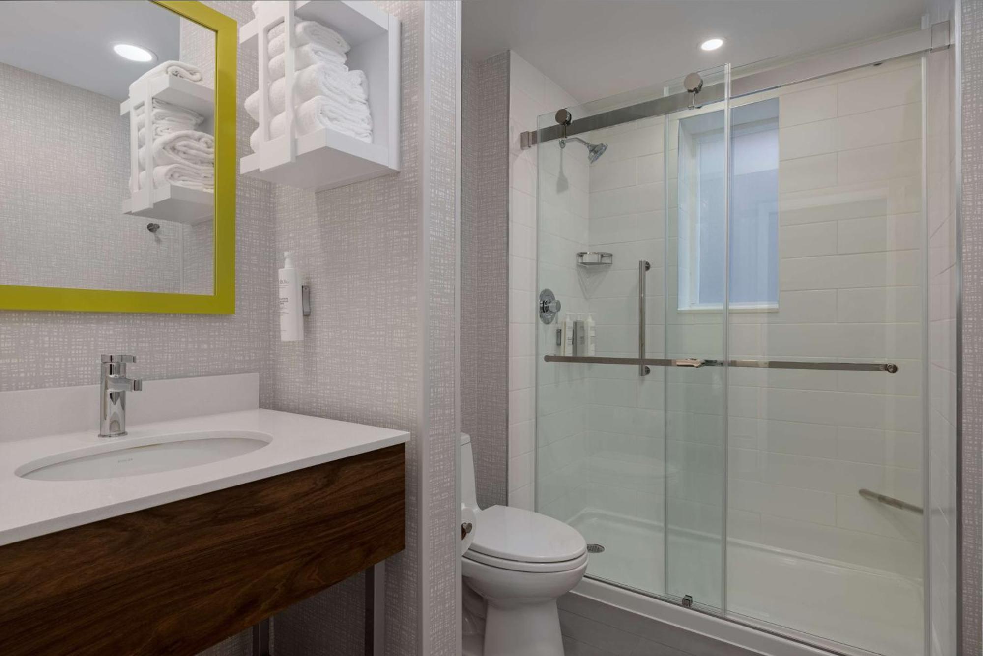 King Studio Suite