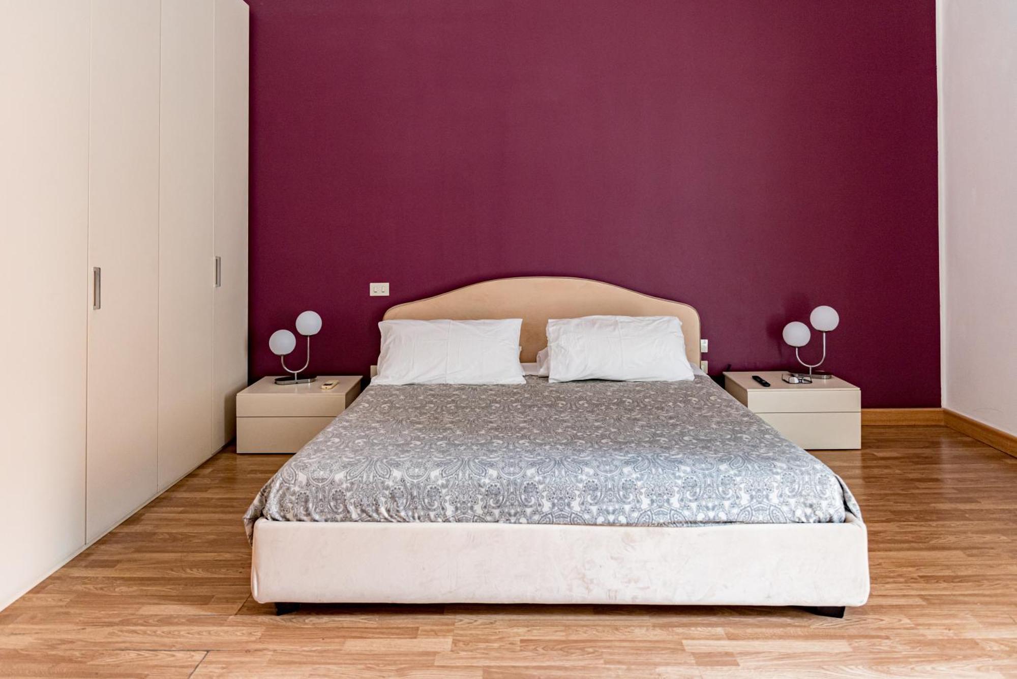 Double Room with Balcony,1542067078:JPEG