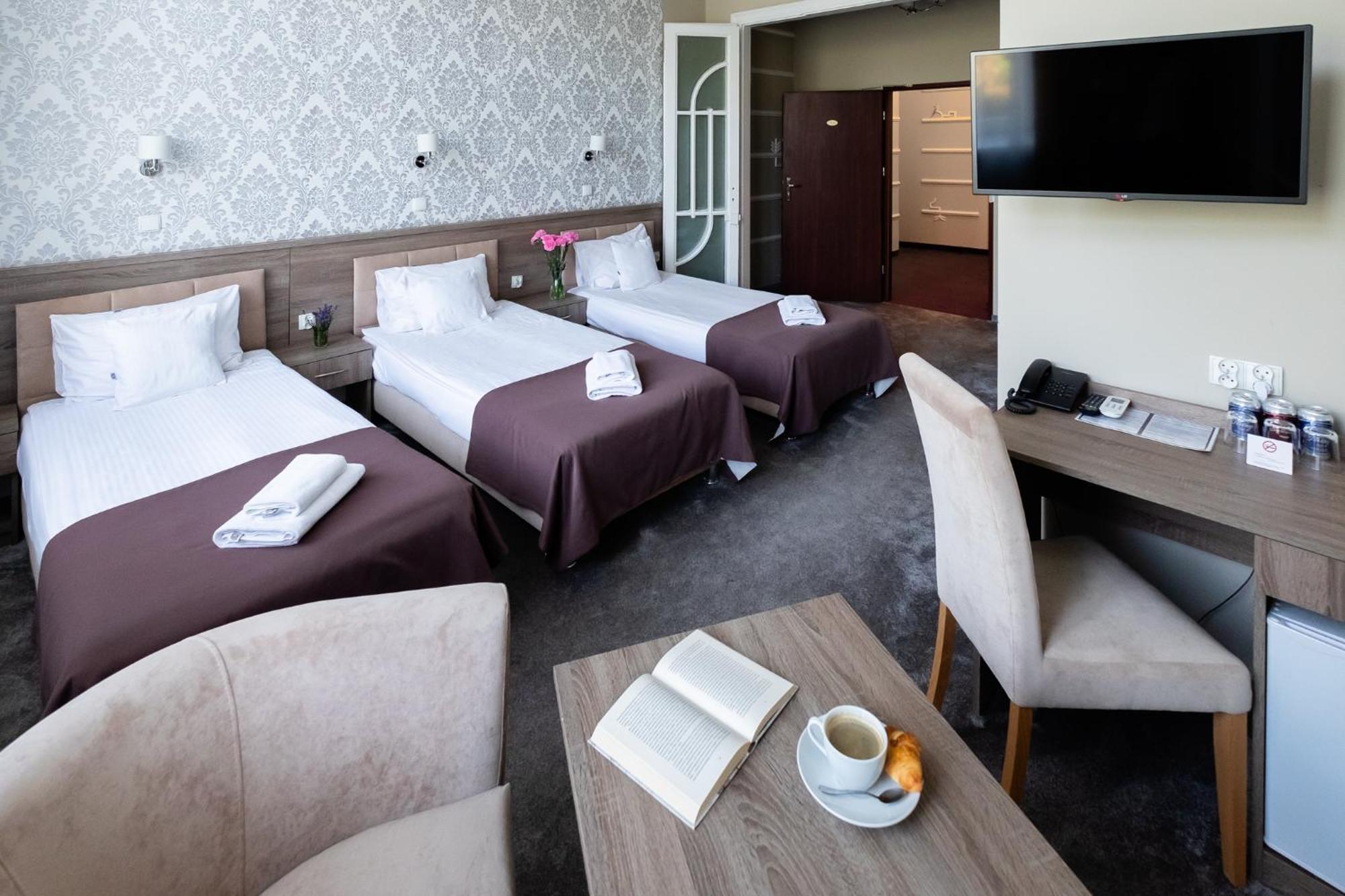 Triple Room