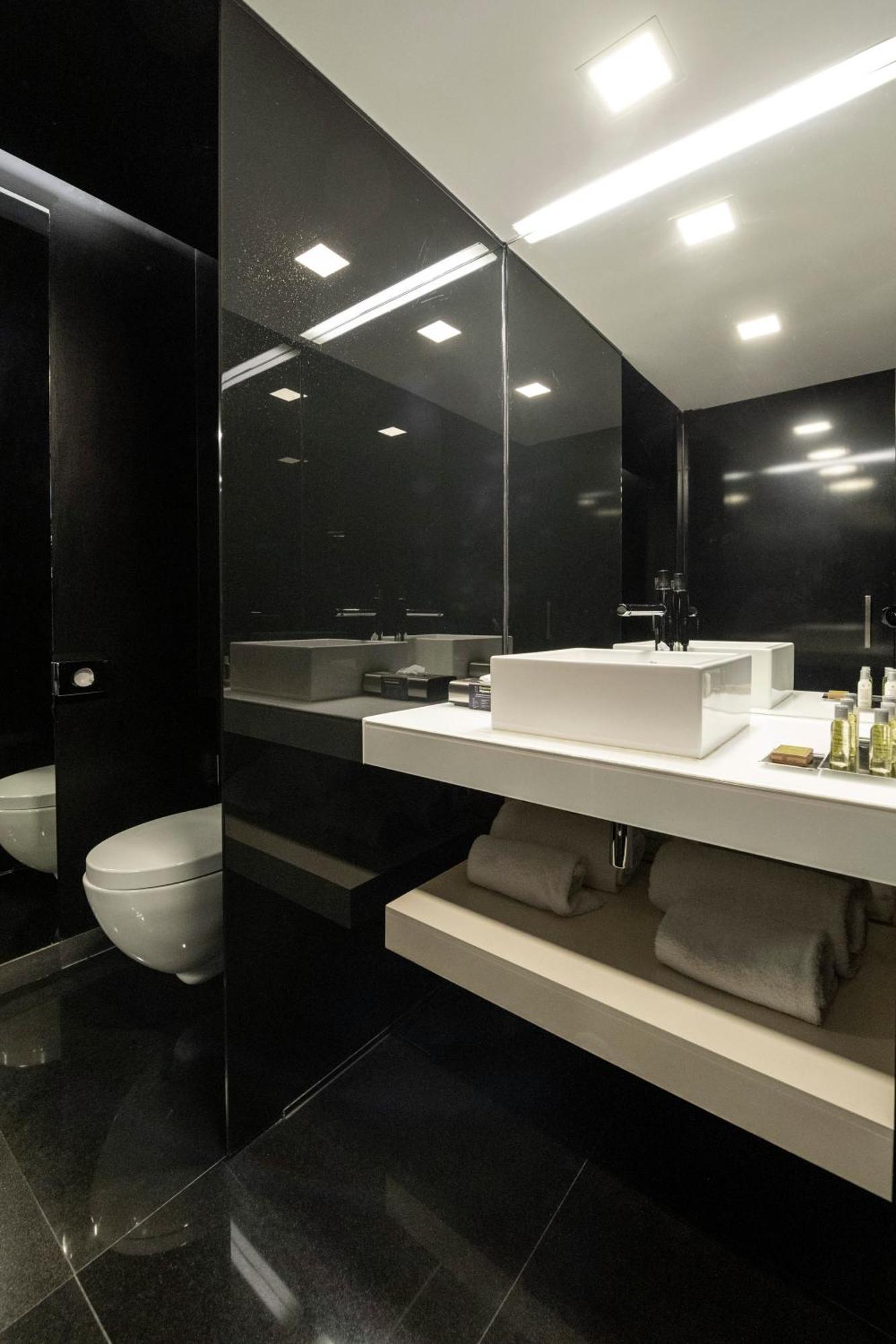 King Guest Room