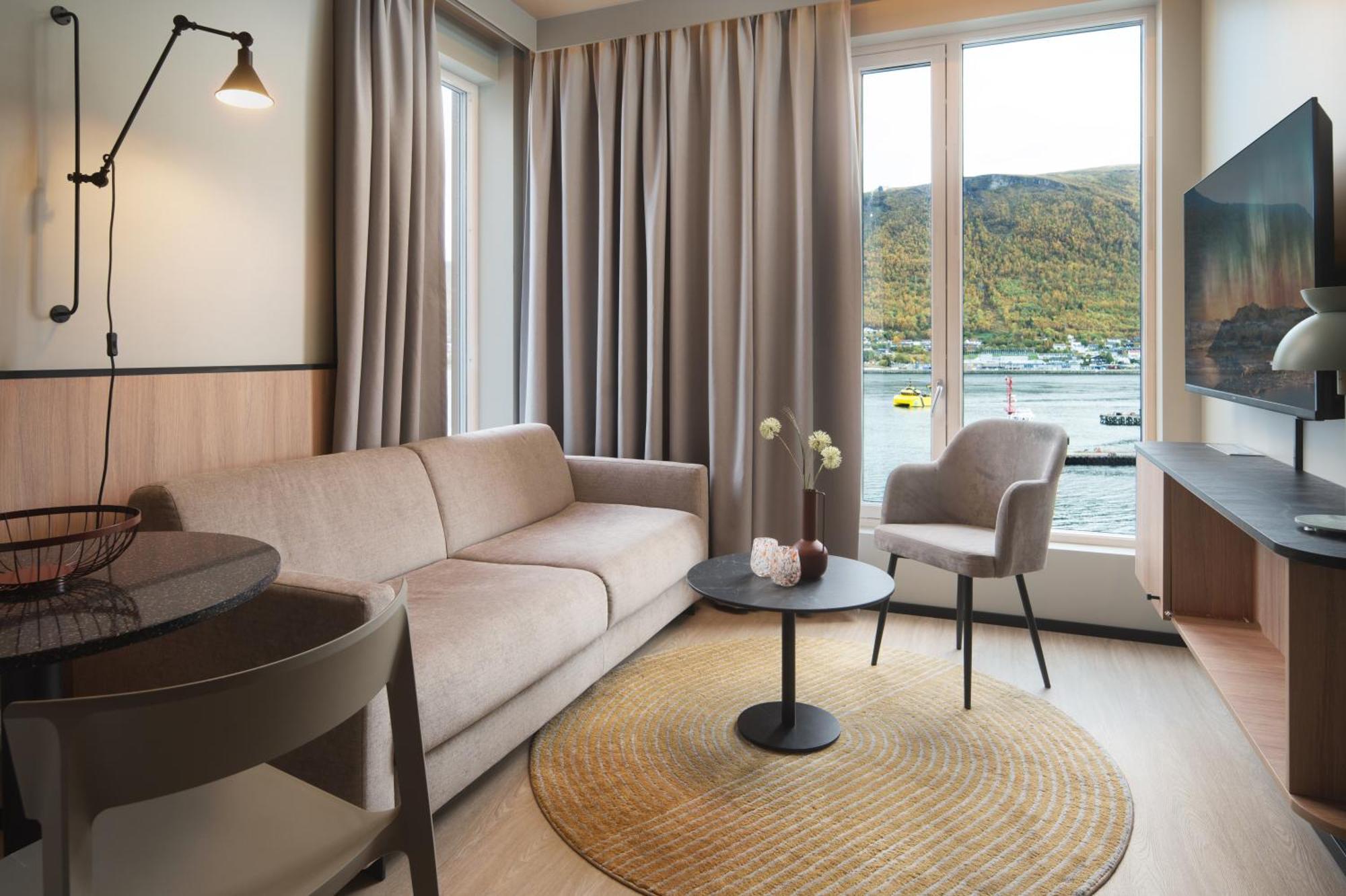 Apartment One-Bedroom Sea View