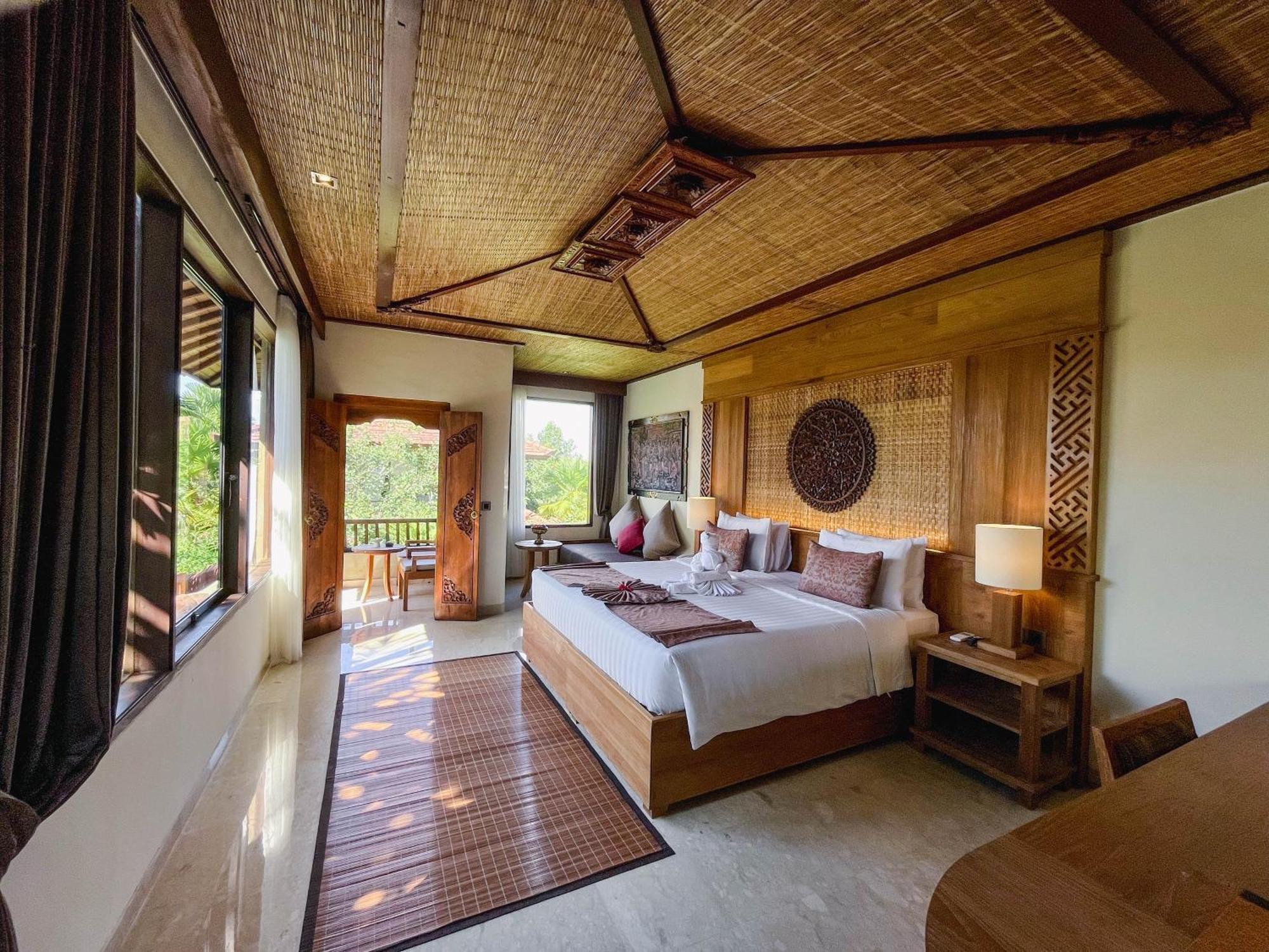 Deluxe Double or Twin Room Valley View