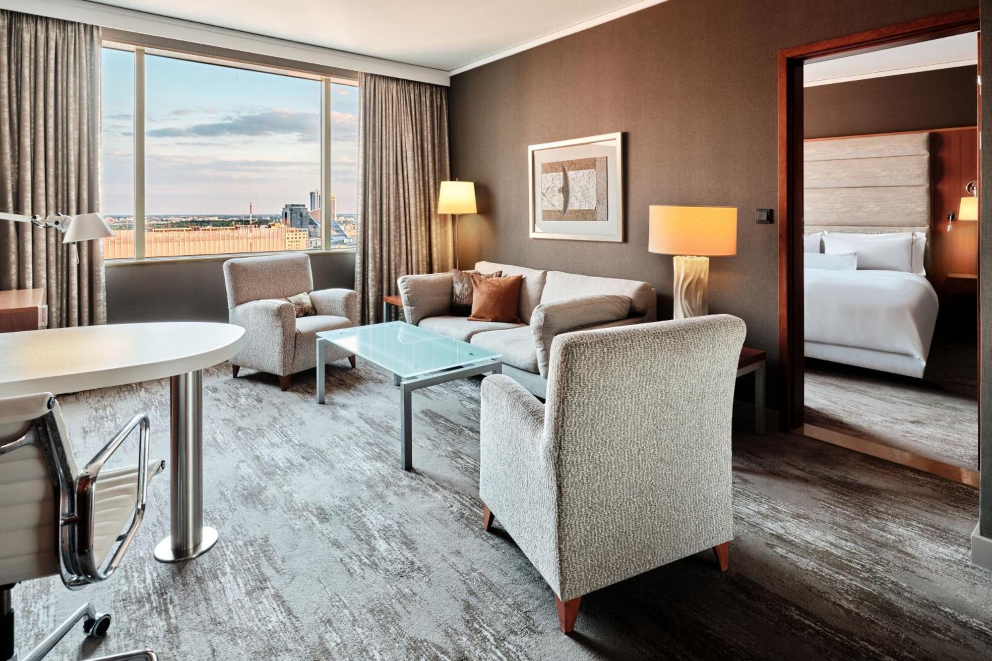 Executive Suite 1 Bedroom Suite 1 King City view