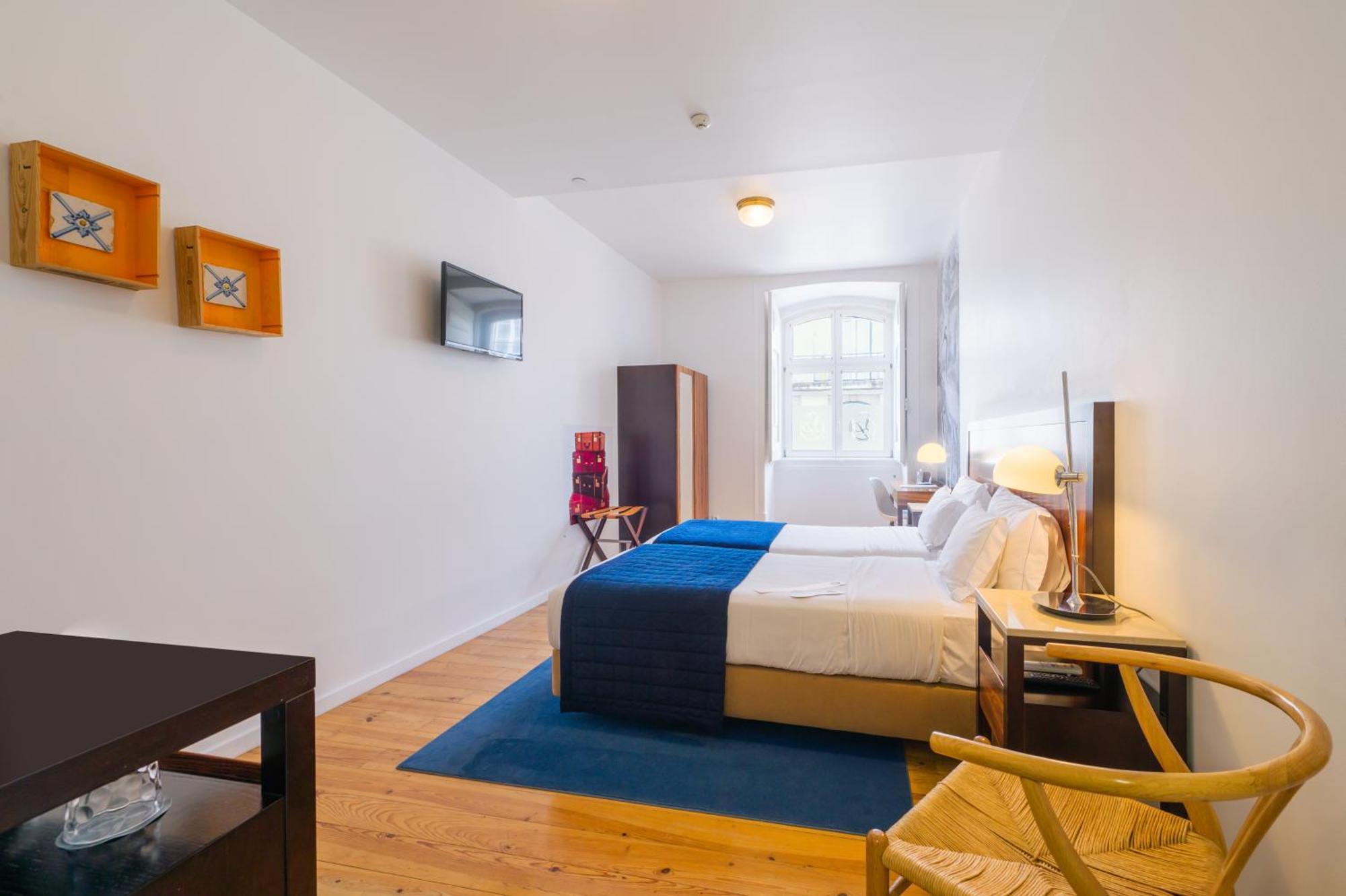 Twin Room Street View