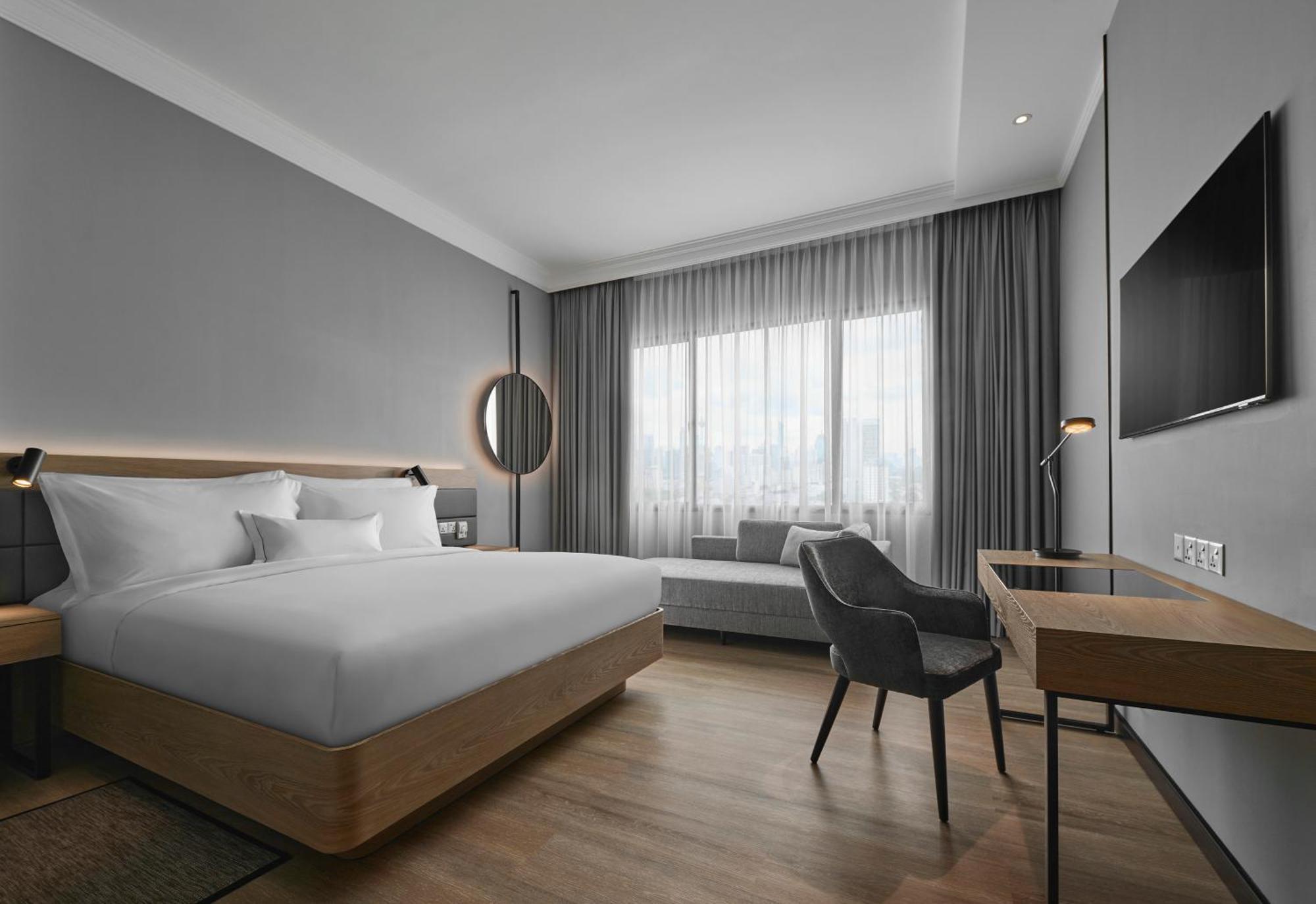 Deluxe King Room
