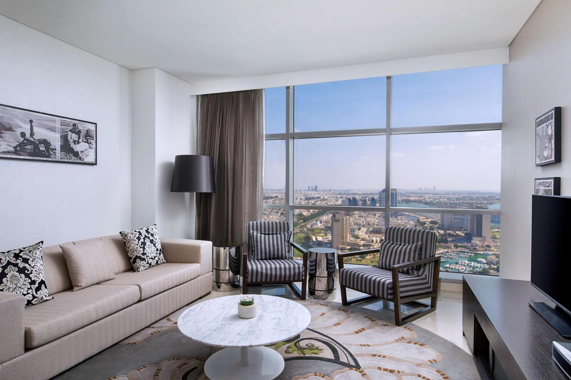 One-Bedroom Apartment Sea View