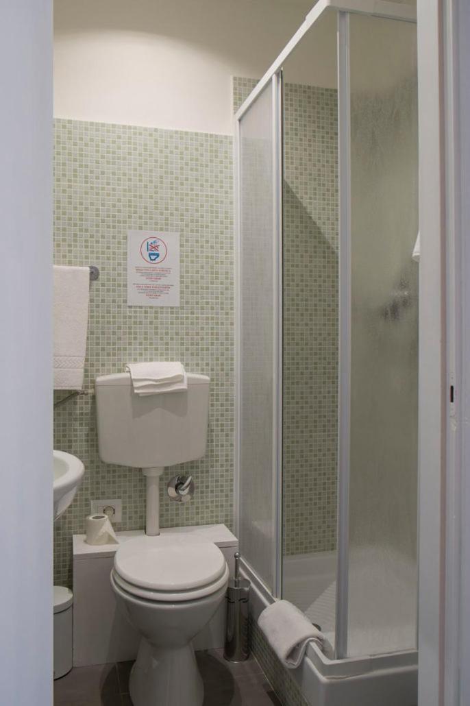 Standard Double or Twin Room,1547859604:JPEG