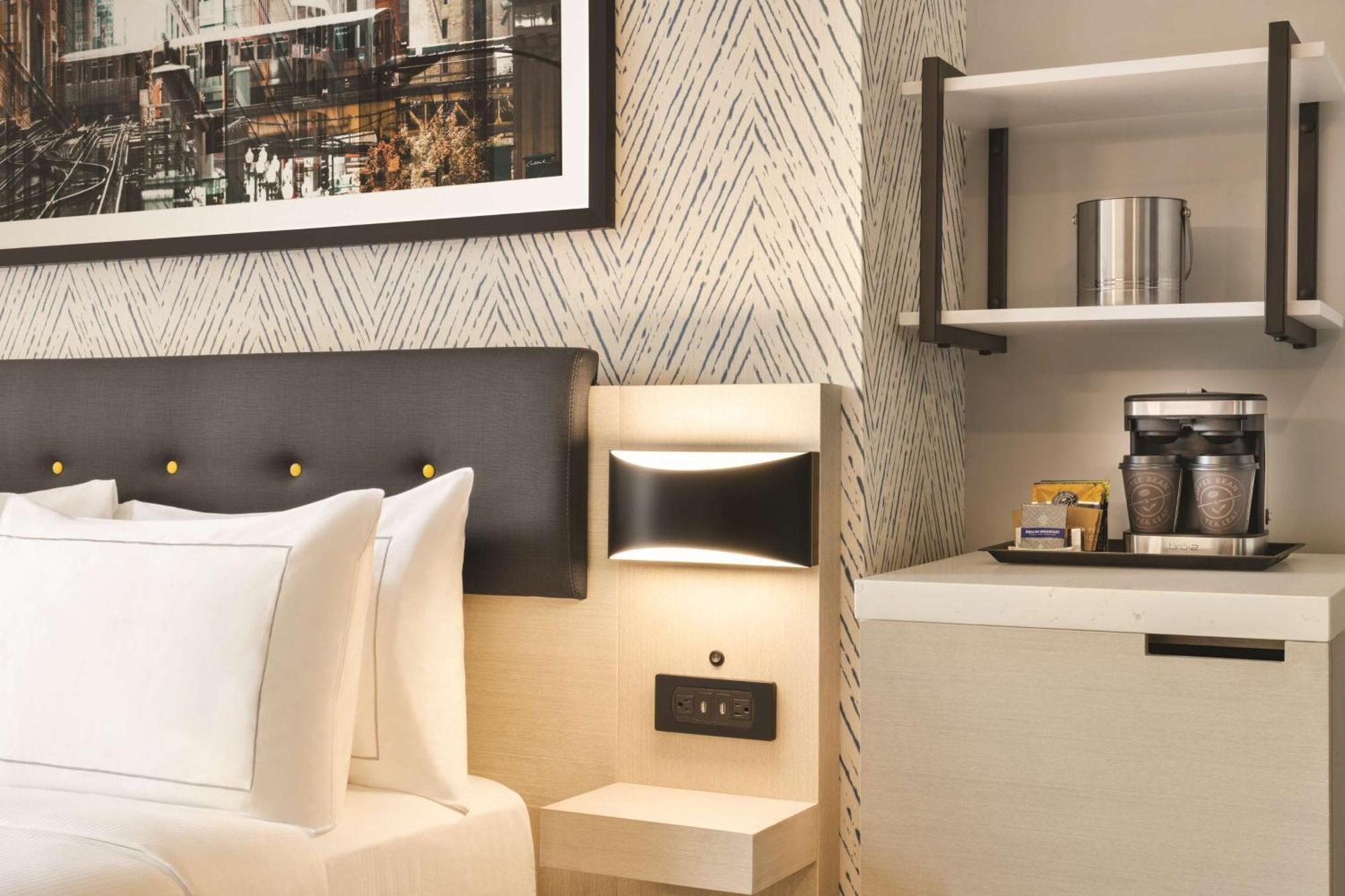 King Studio Suite