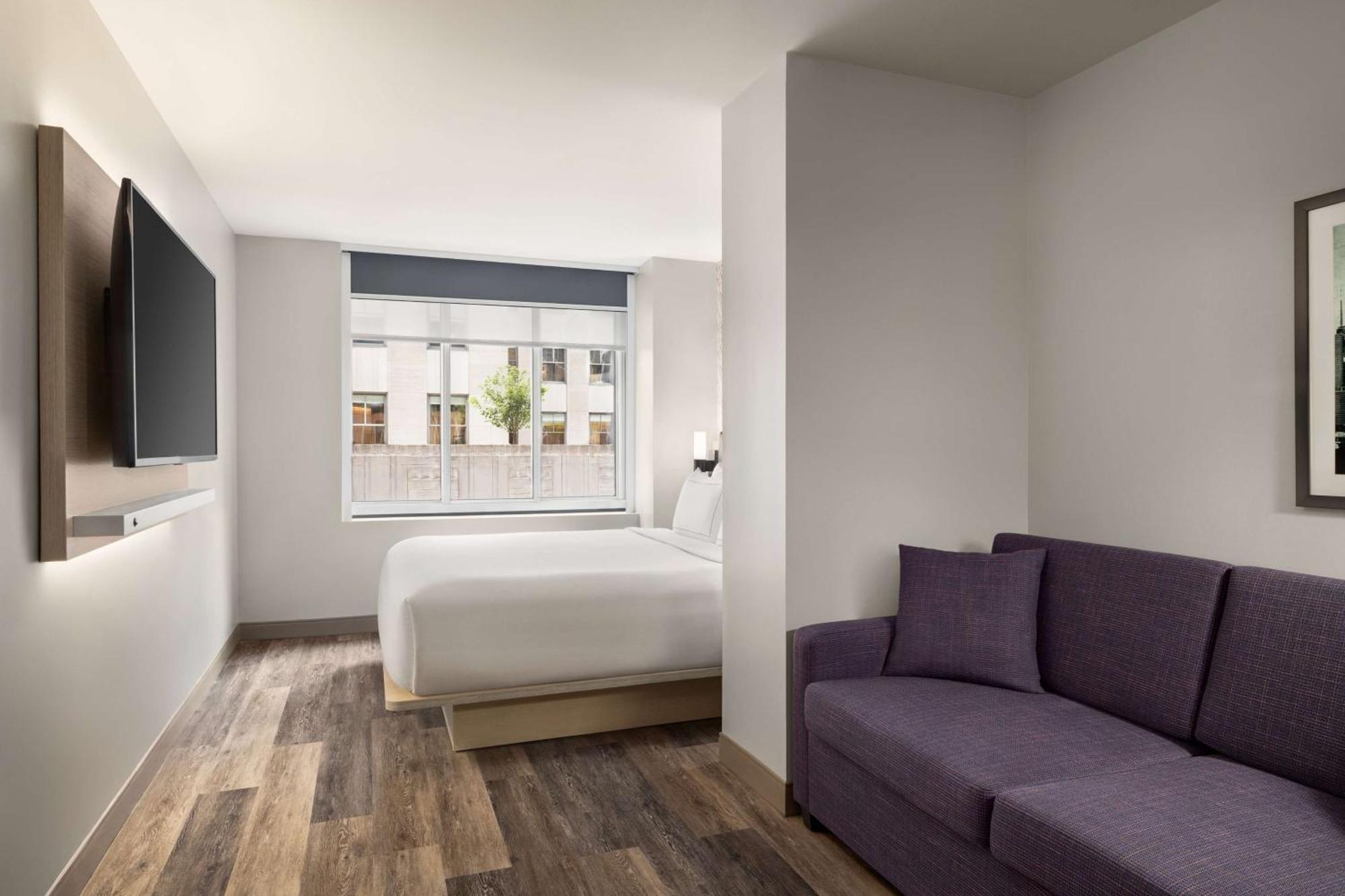 King Studio Suite