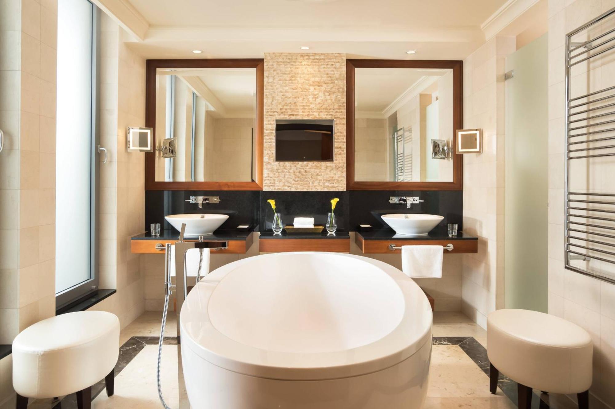 Presidential Suite Club lounge access 1 Bedroom Suite